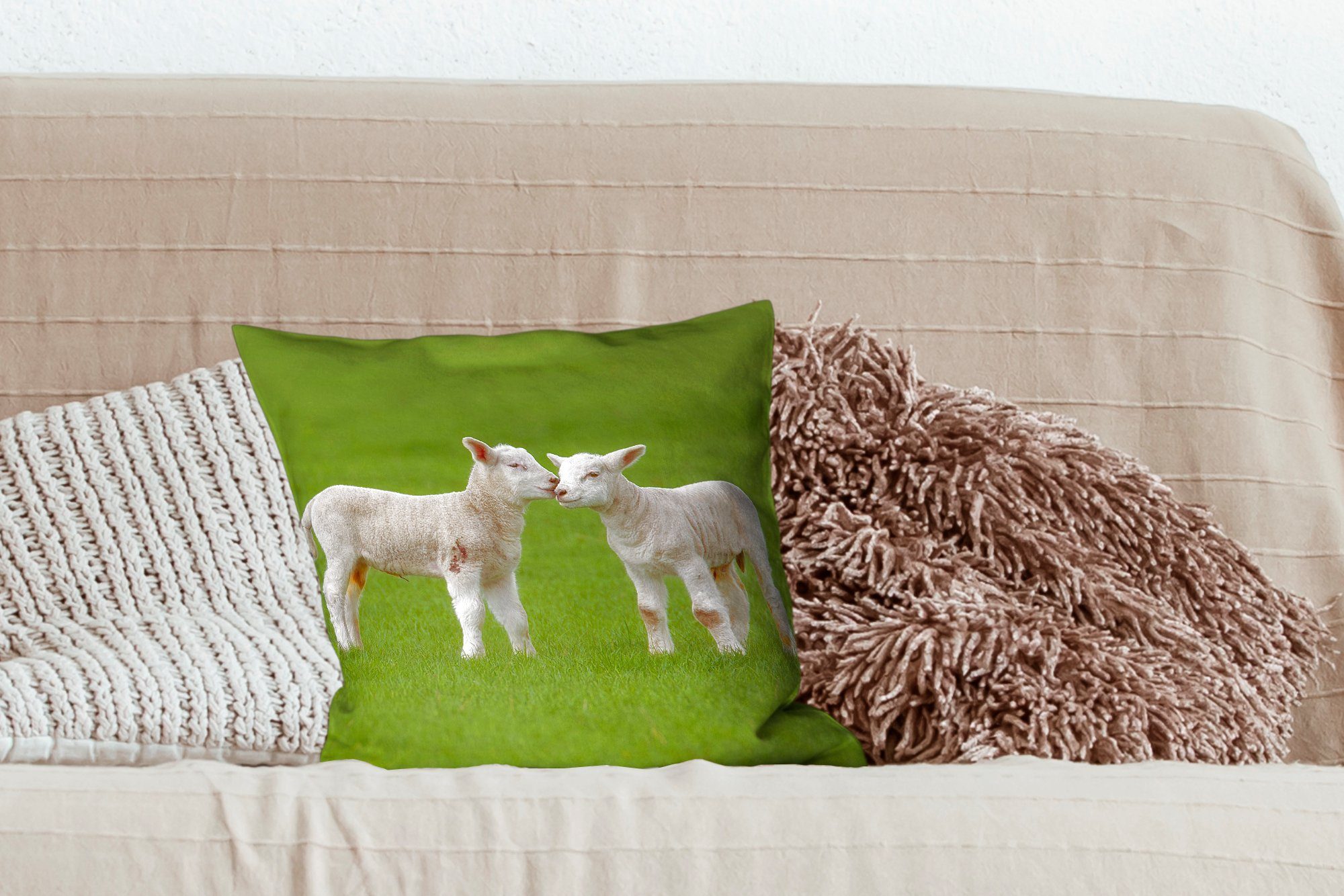 Schlafzimmer, - Bauernhof, Deko, Zierkissen Sofakissen - Wohzimmer, Füllung Dekokissen MuchoWow Lamm für mit Schaf