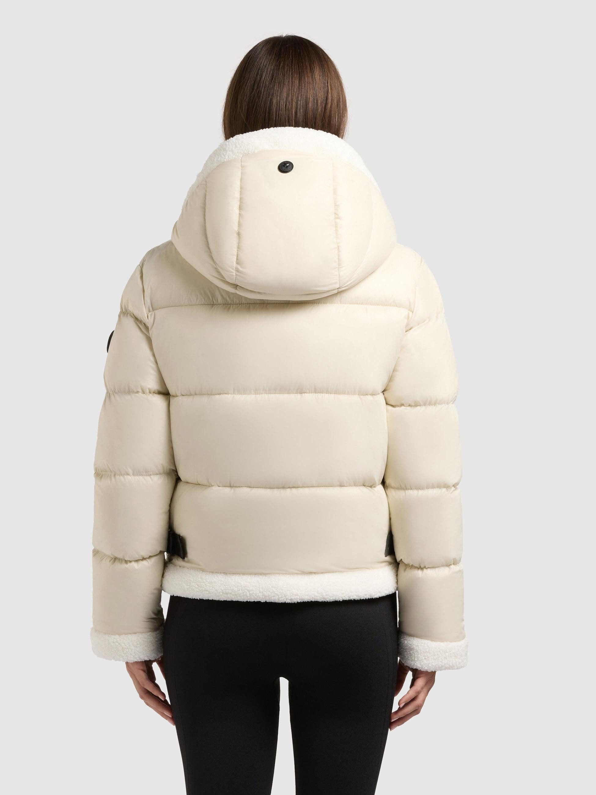khujo Winterjacke Nessie2 Gefütterte Steppjacke mit Plüschdetails und Kapuze