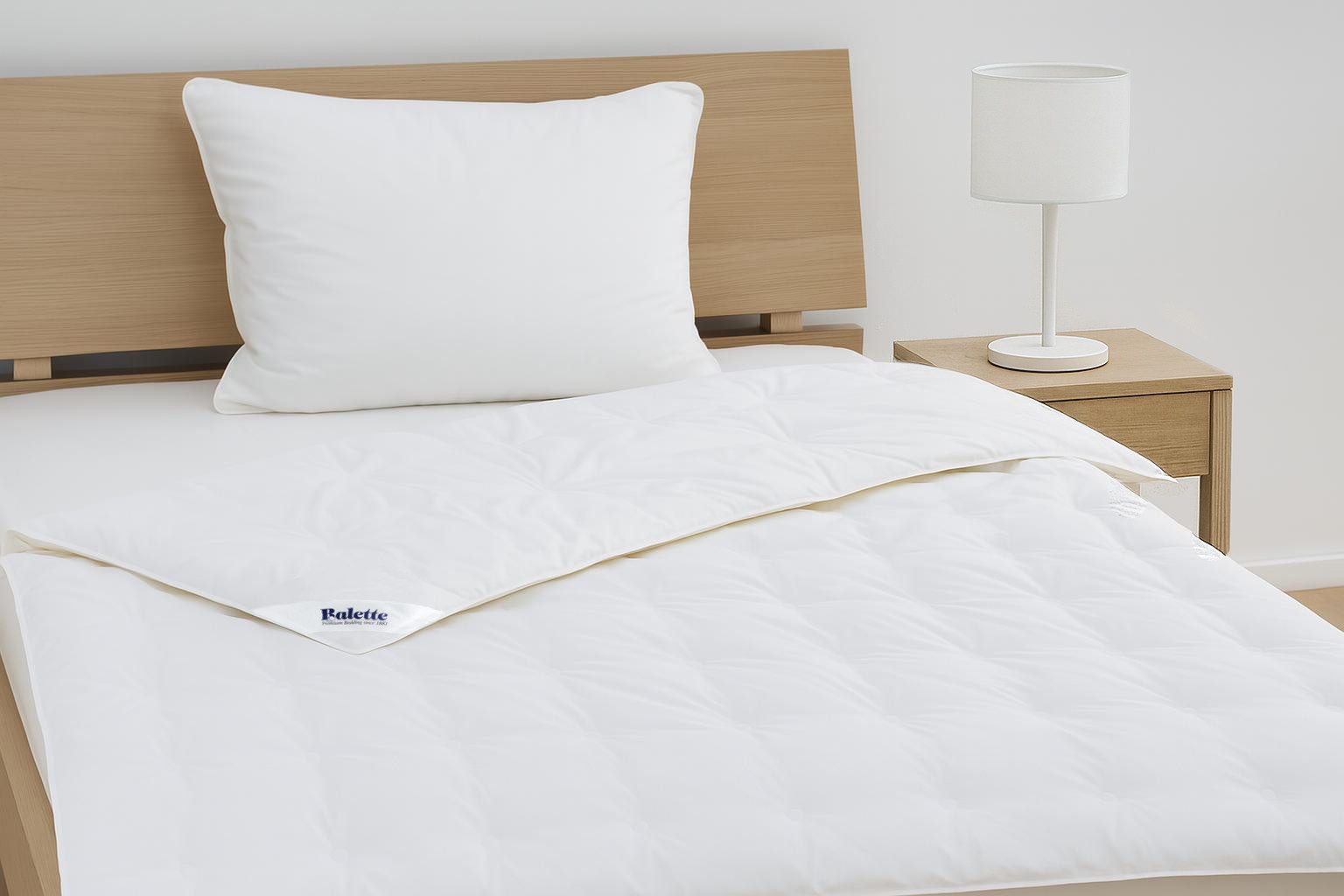 Balette Daunenbettdecke LILLY von Institute Wessling geprüft und ausgezeichnet., Füllung: 60% Daunen, 40% Federn, Bezug: 100% Baumwolle, In 4 Wärmeklassen erhältlich, Wohlfühlkomfort dank Naturfüllung