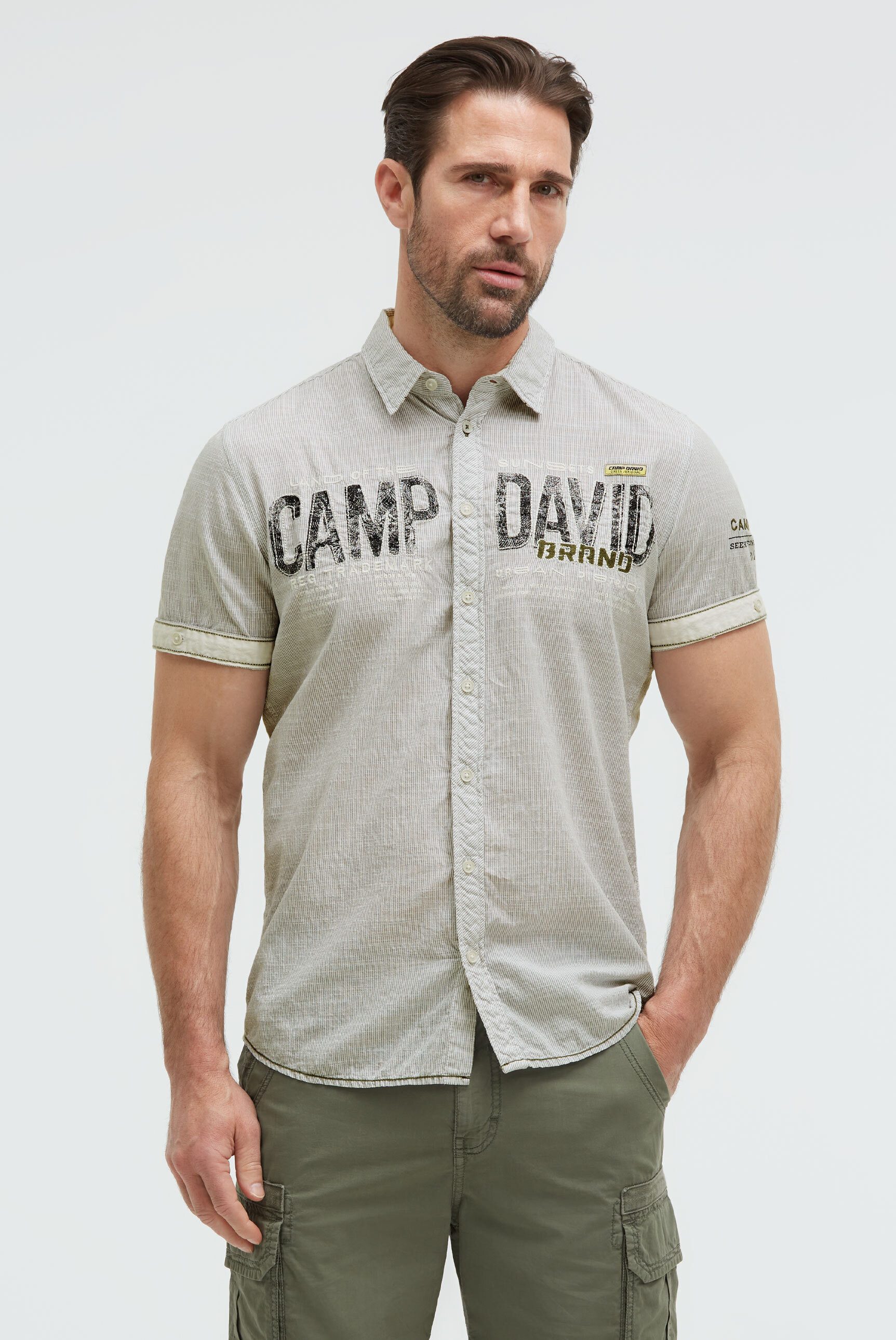 CAMP DAVID Kurzarmhemd mit Kentkragen