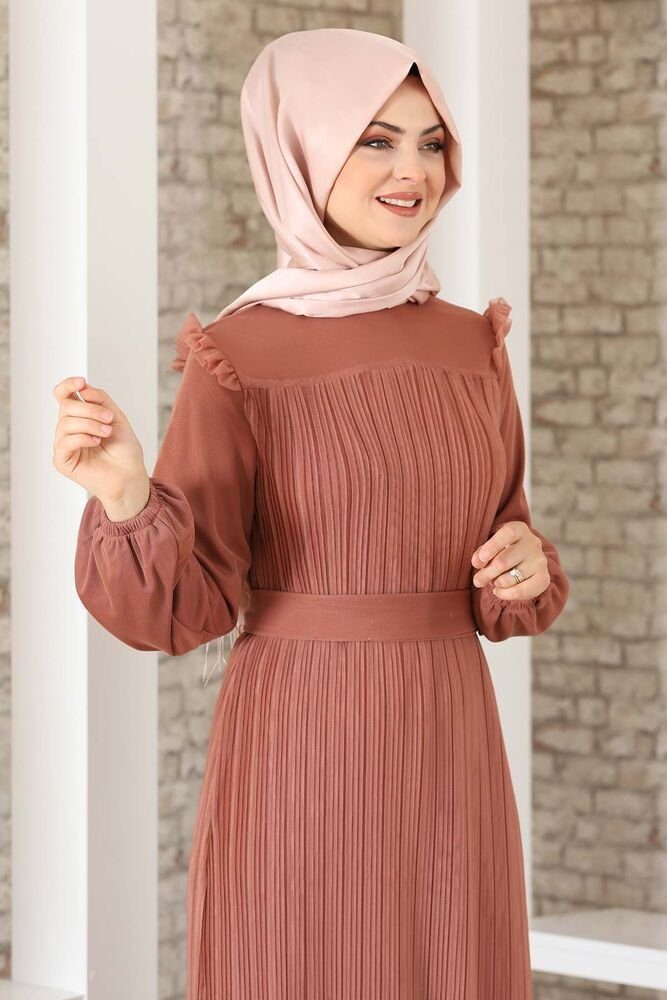 Modavitrini Abendkleid Damen Kleid elegant mit Passe und Faltendetail - Modest Fashion Falten-Optik