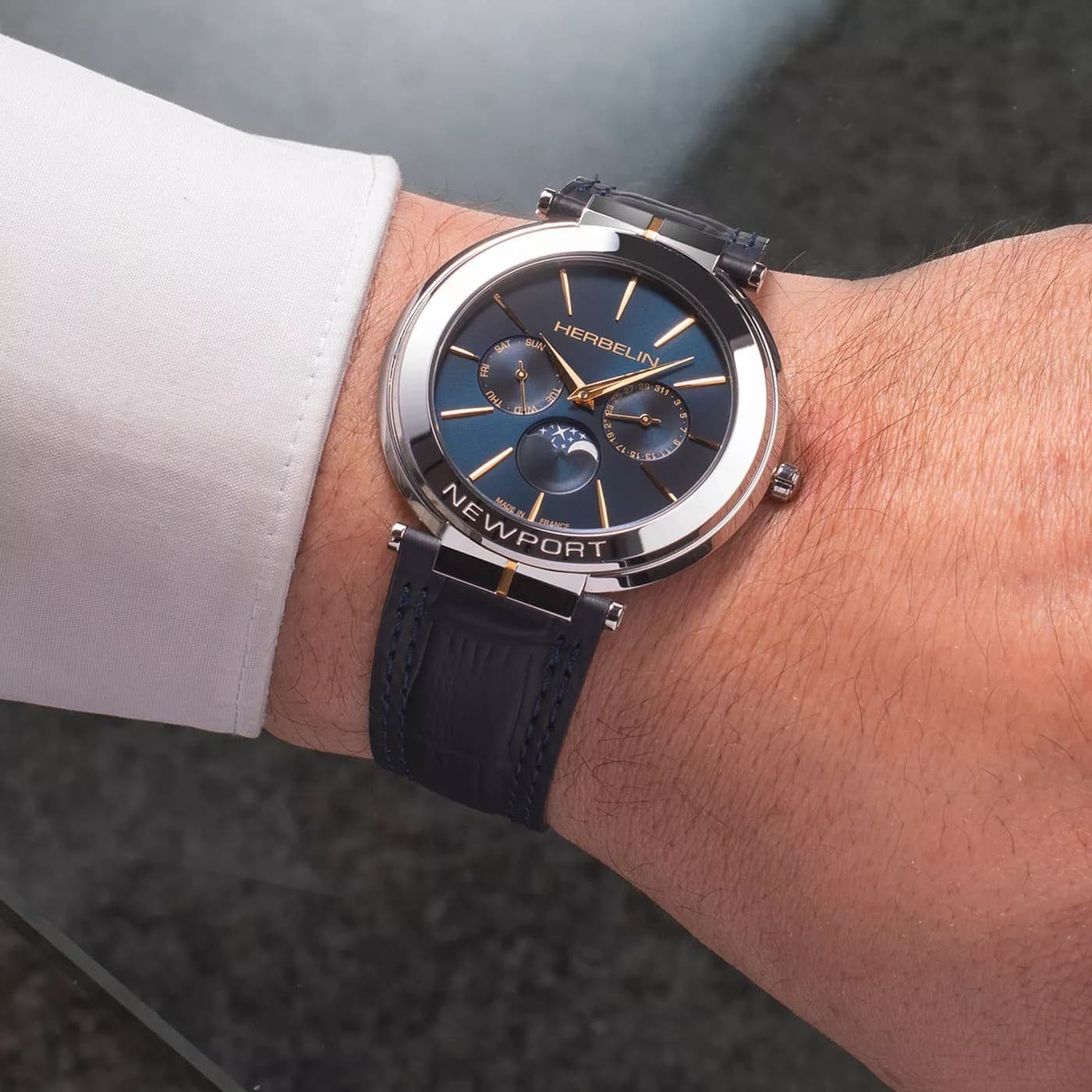 Michel Herbelin Schweizer Uhr Michel Herbelin Herrenarmbanduhr Newport Slim Edelstahl 12722T15BL, (1-tlg)