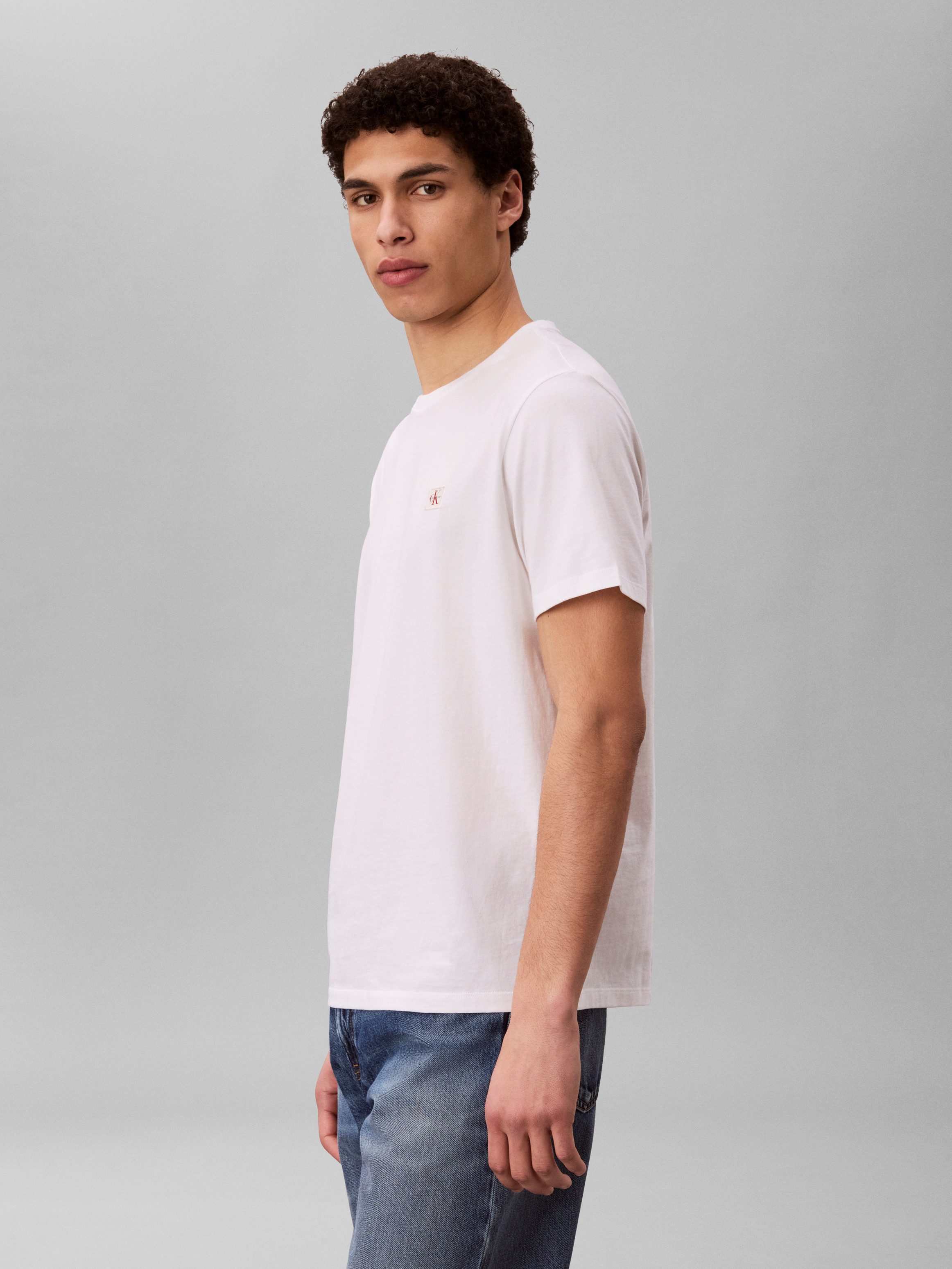 Calvin Klein Jeans T-Shirt (Packung, 2-tlg., 2er-Pack) Mit Rundhalsausschnitt