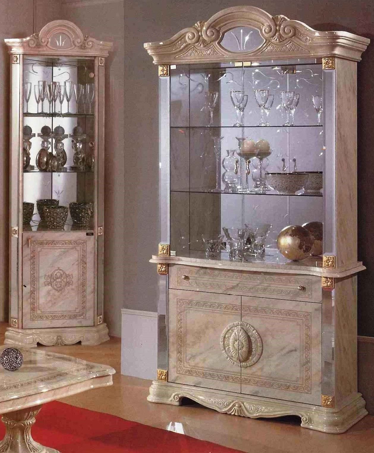 Interdesign24 Eckvitrine Bella (2-Türig, im Barock-Stil, mit Goldverzierungen) in Beige/Gold Hochglanz