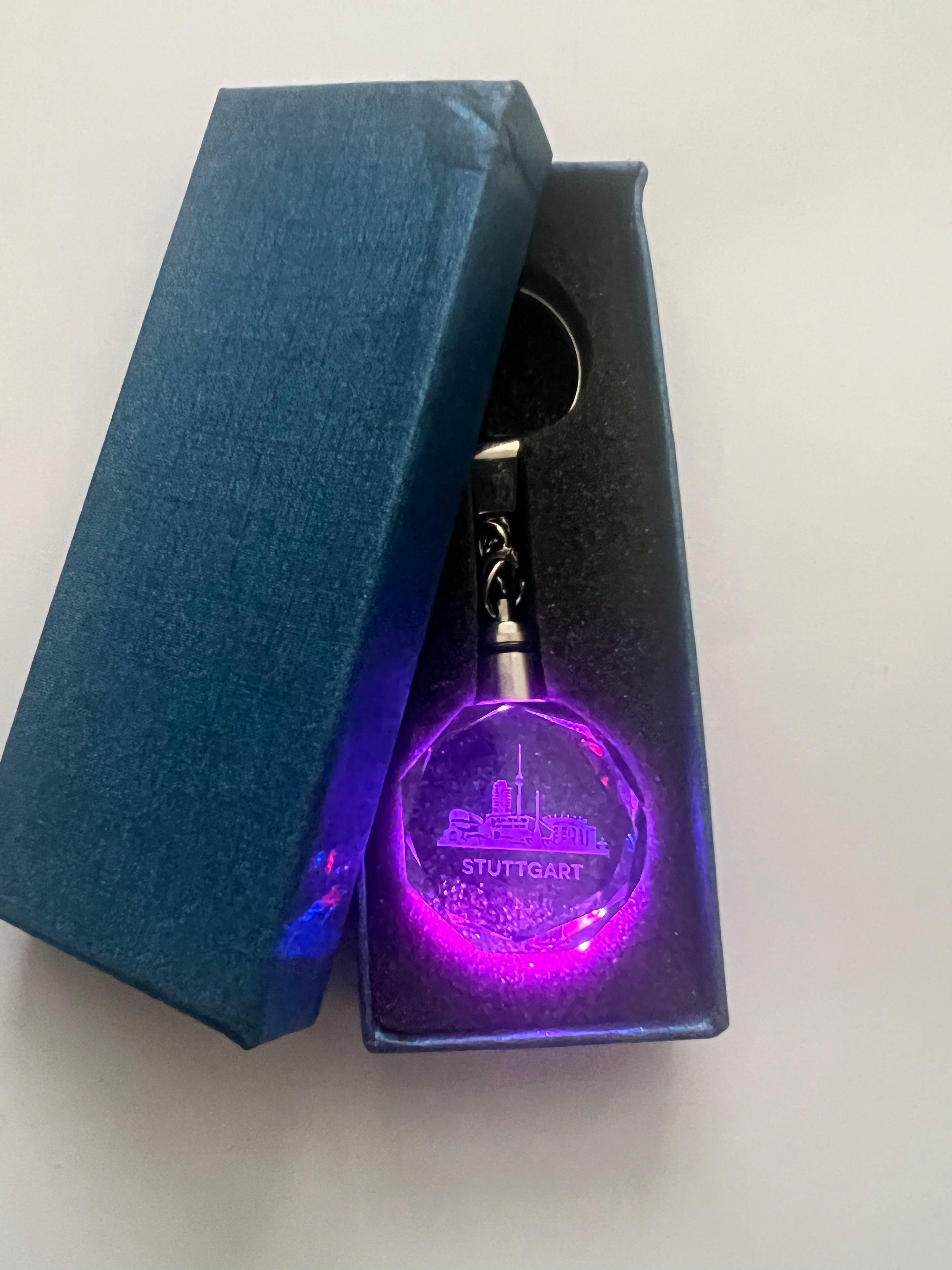 Schlüsselanhänger Geschenkbox Schlüsselanhänger Stuttgart LED Multicolor mit Stelby