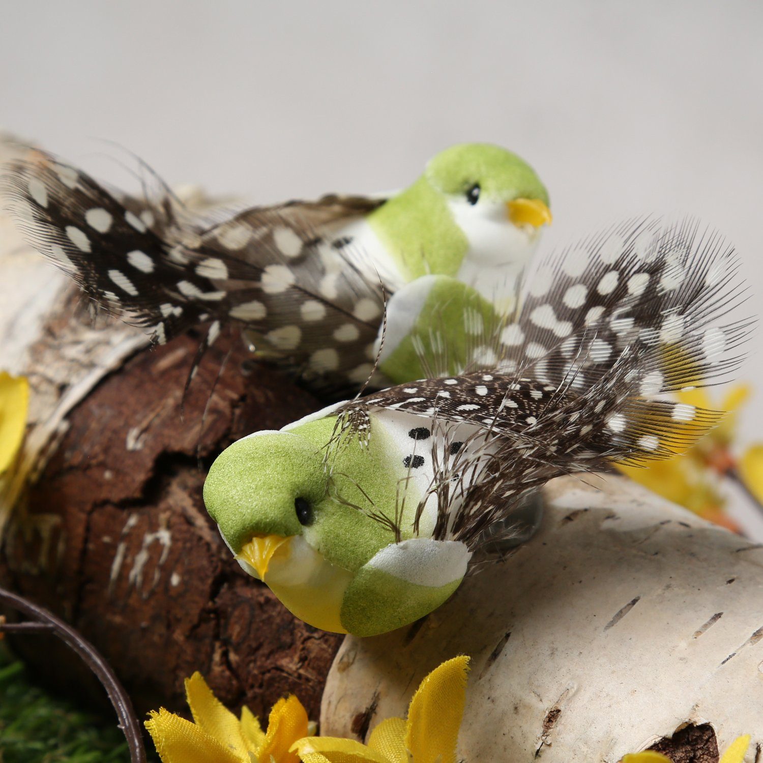 MARELIDA Tierfigur Mini Deko Vögel mit Federn Klammer Frühling Osterdeko 2,5cm grün 2St. (2 St)