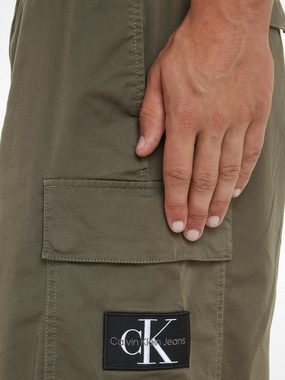 Calvin Klein Jeans Cargohose CARGO SHORT mit Logopatch