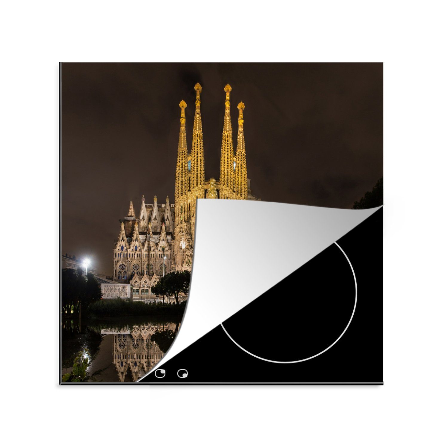 MuchoWow Herdblende-/Abdeckplatte Die beleuchtete Sagrada Familia in Barcelona bei Nacht, Vinyl, (1 tlg), 78x78 cm, Ceranfeldabdeckung, Arbeitsplatte für küche