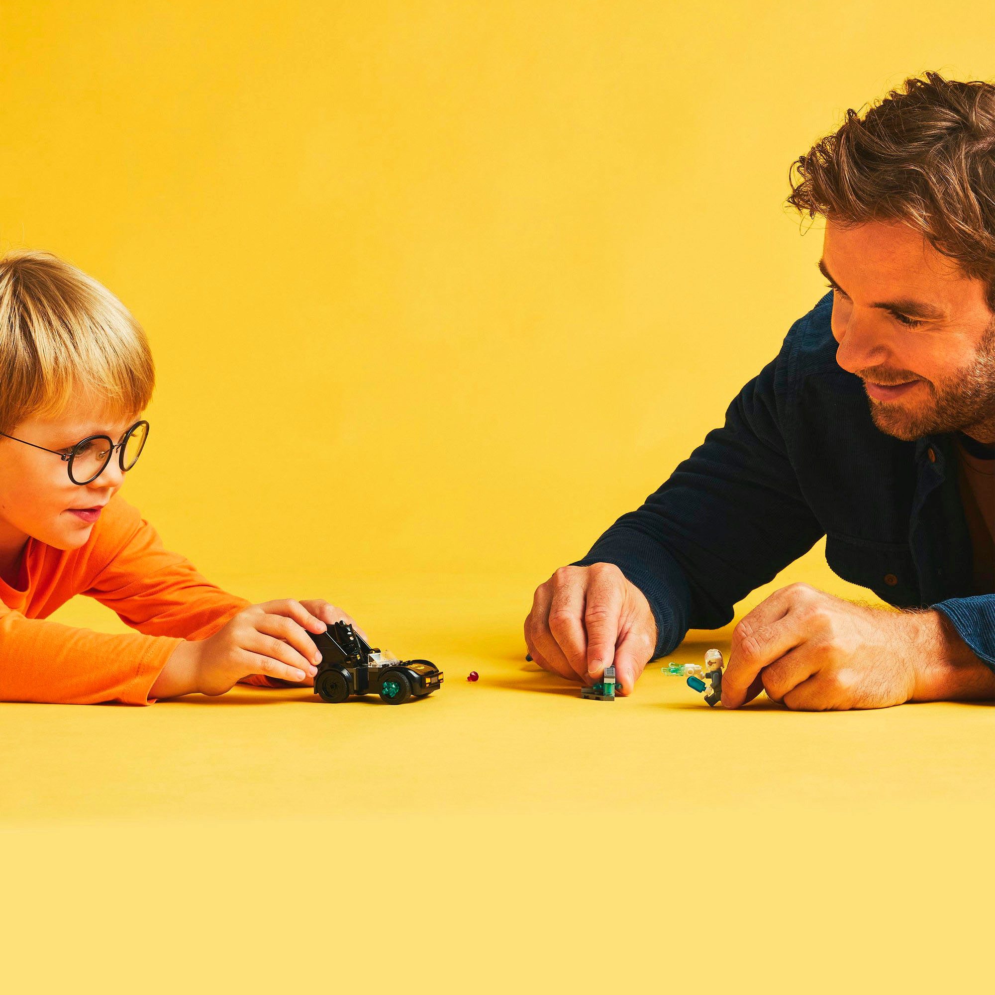 LEGO® Batman™ & Batmobil™ vs. Mr. günstig online kaufen