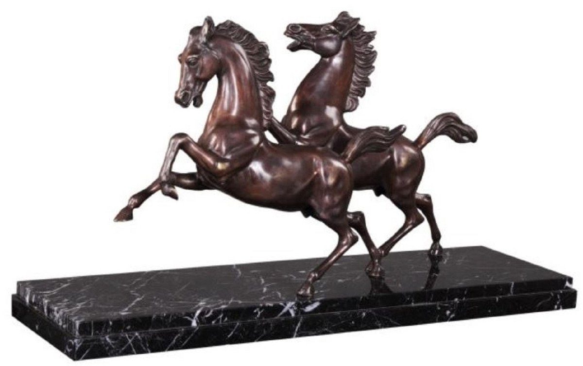 Casa Padrino Dekofigur Luxus Bronzefiguren Pferde Bronze / Schwarz 80 x 25 x H. 43 cm - Elegante Deko Bronze Skulpturen mit Marmorsockel