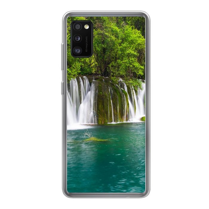 MuchoWow Handyhülle Die grüne Natur oberhalb der Wasserfälle in Thailands Handyhülle Samsung Galaxy A41 Smartphone-Bumper Print Handy
