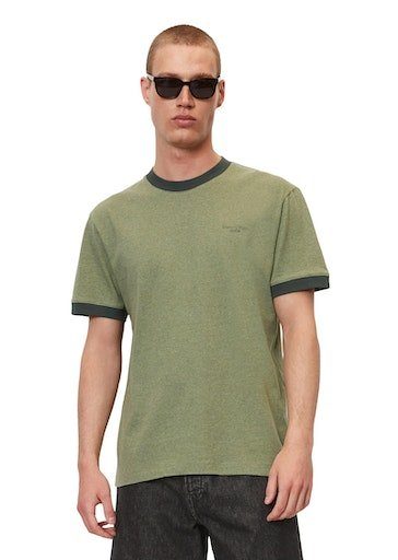 Marc O'Polo DENIM T-Shirt mit dezentem Markenlabel auf der Brust earthy green