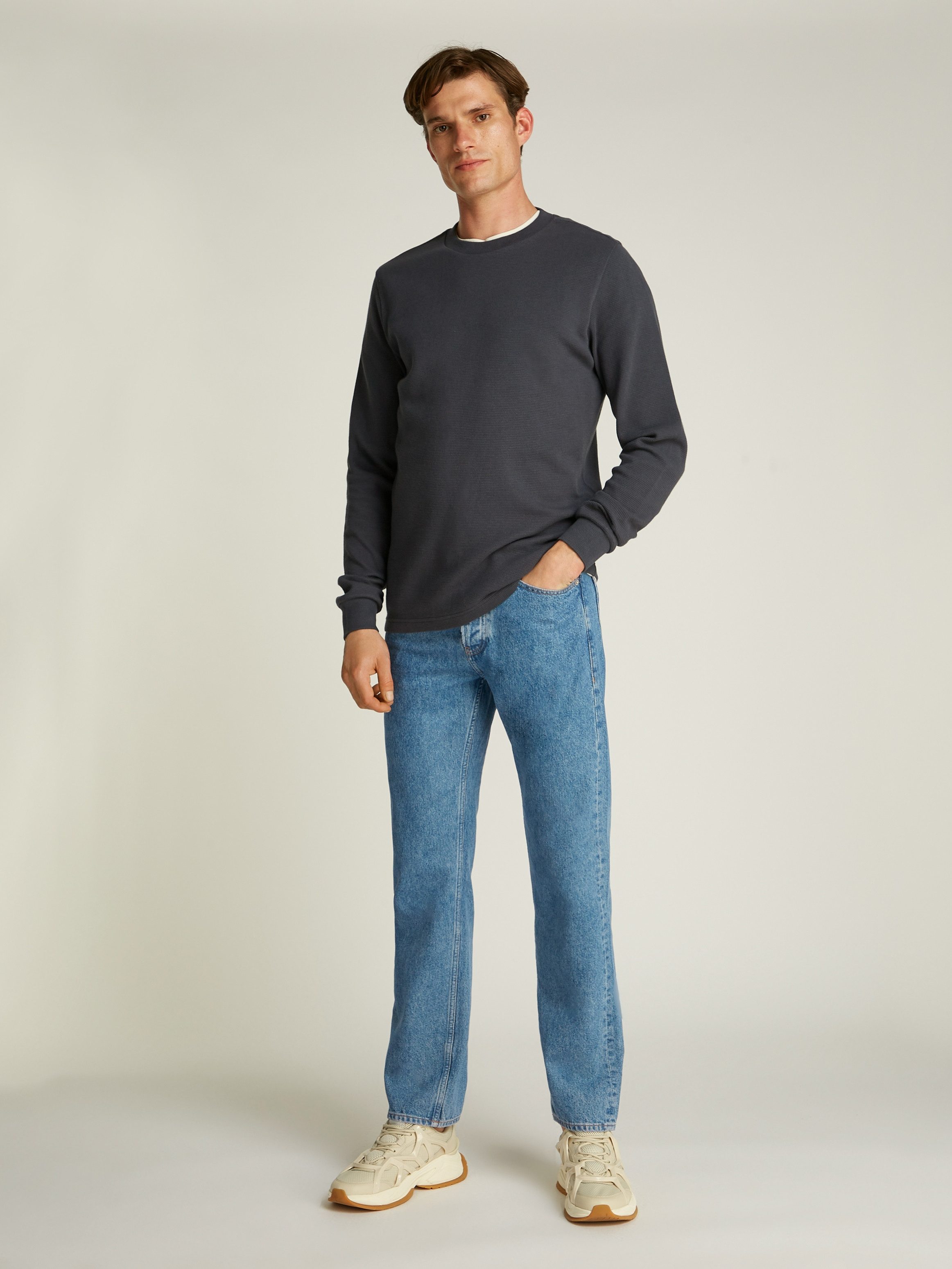Calvin Klein Jeans Straight-Jeans STANDARD STRAIGHT Coinpocket, Logostickerei – Bild 4 von 5