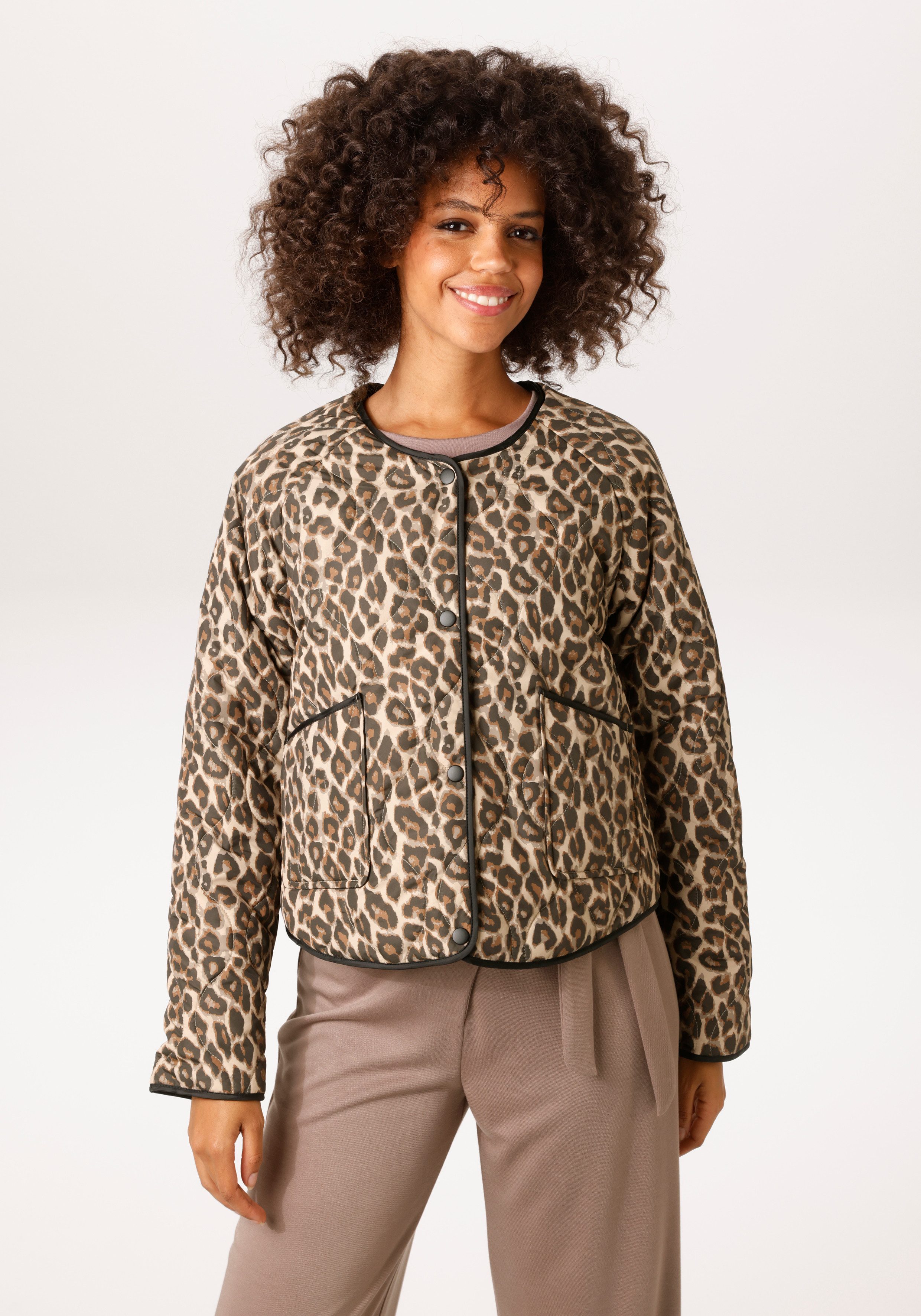 Aniston CASUAL Steppjacke mit trendigem Leo-Print - NEUE KOLLEKTION günstig online kaufen
