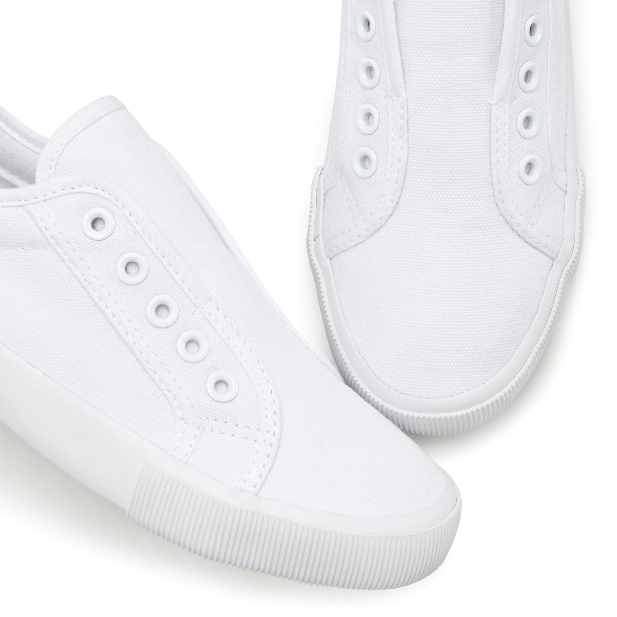 LASCANA Slip-On-Sneaker, Sneaker Slipper, Halbschuh bequem zum Reinschlüpfen VEGAN