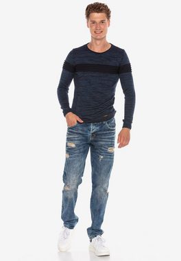 Cipo & Baxx Straight-Jeans im modischen Destroyed-Look