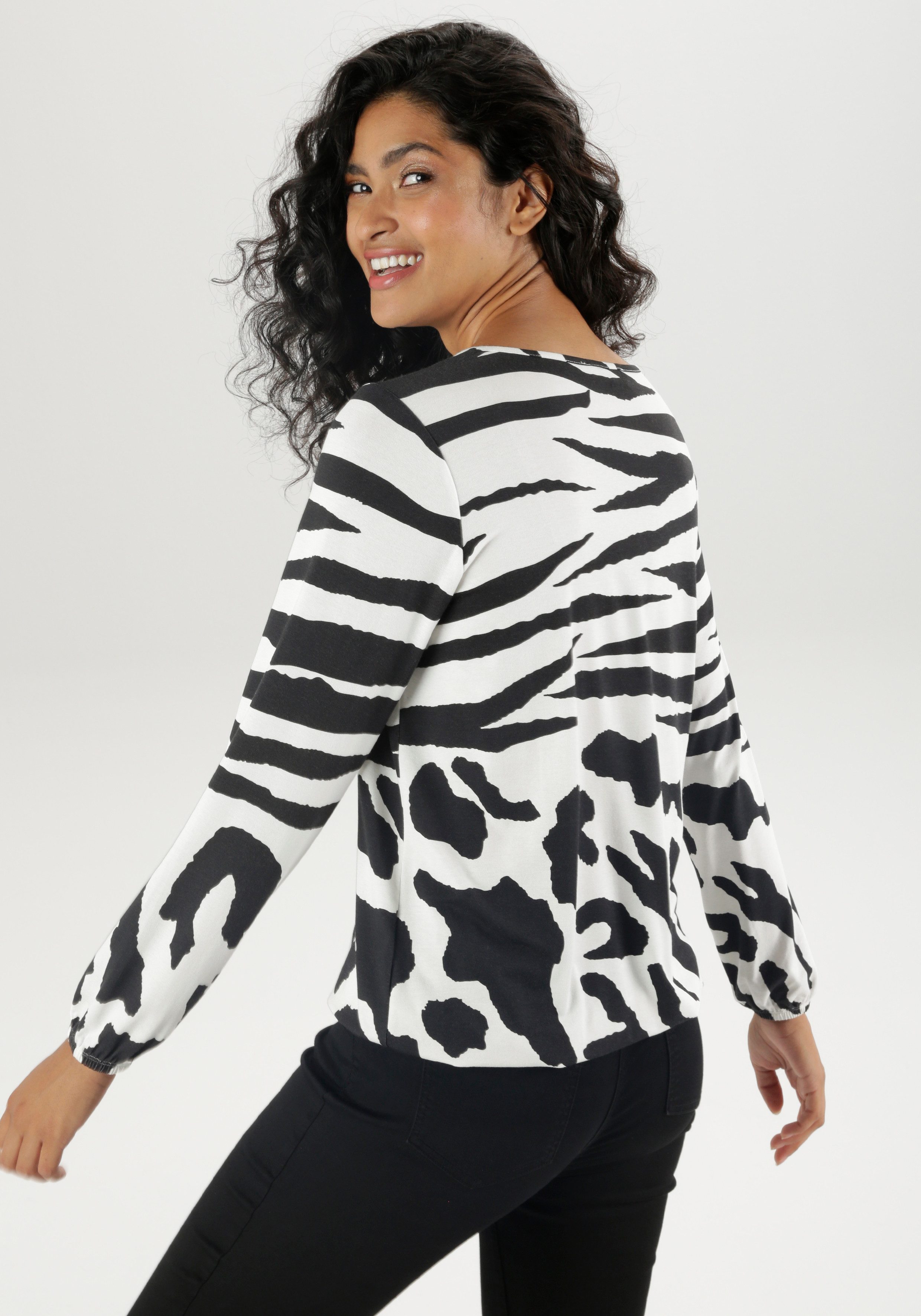 Aniston SELECTED Langarmshirt mit Cut-Out, Schmuckelement günstig online kaufen
