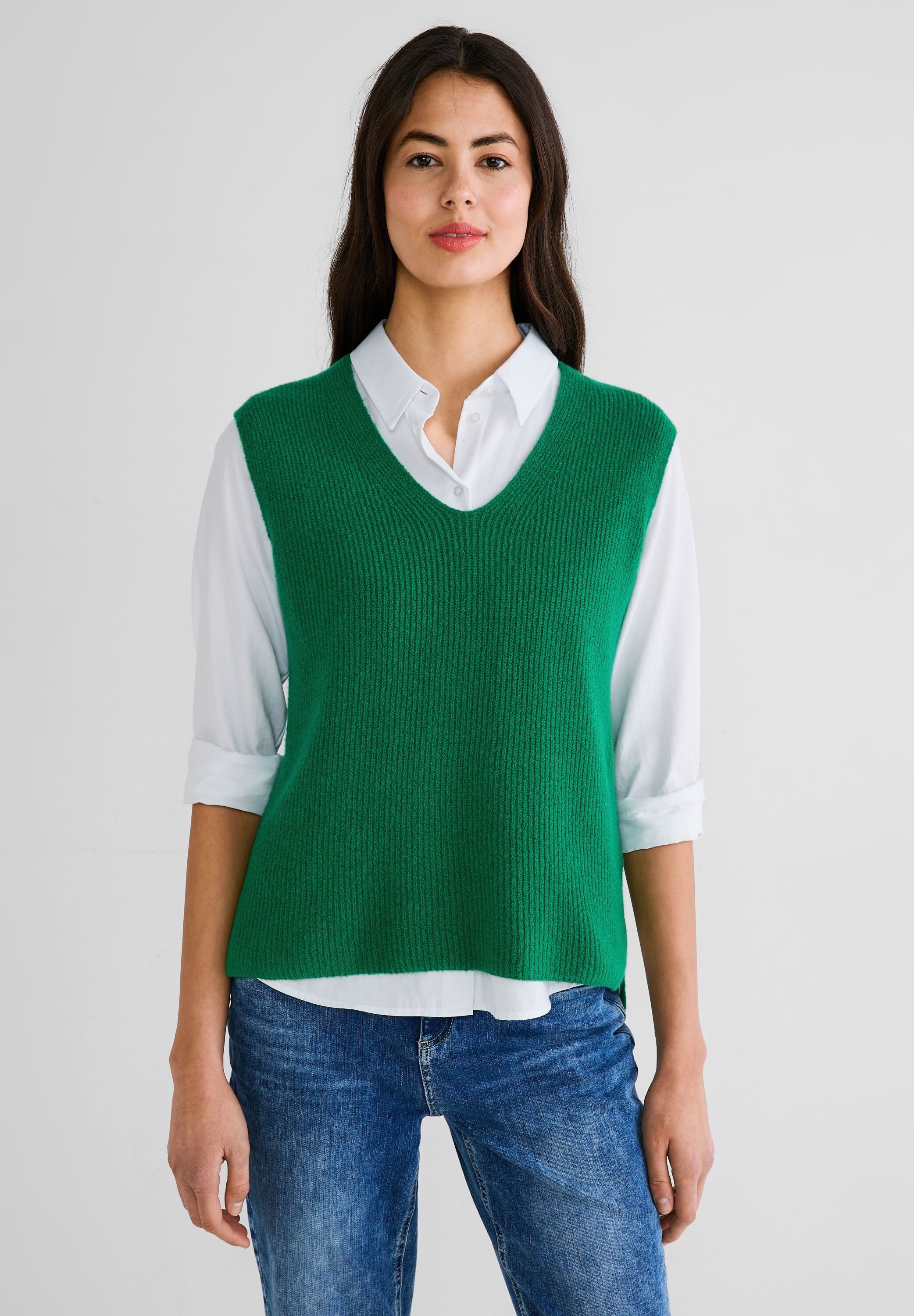 V-Ausschnitt-Pullover