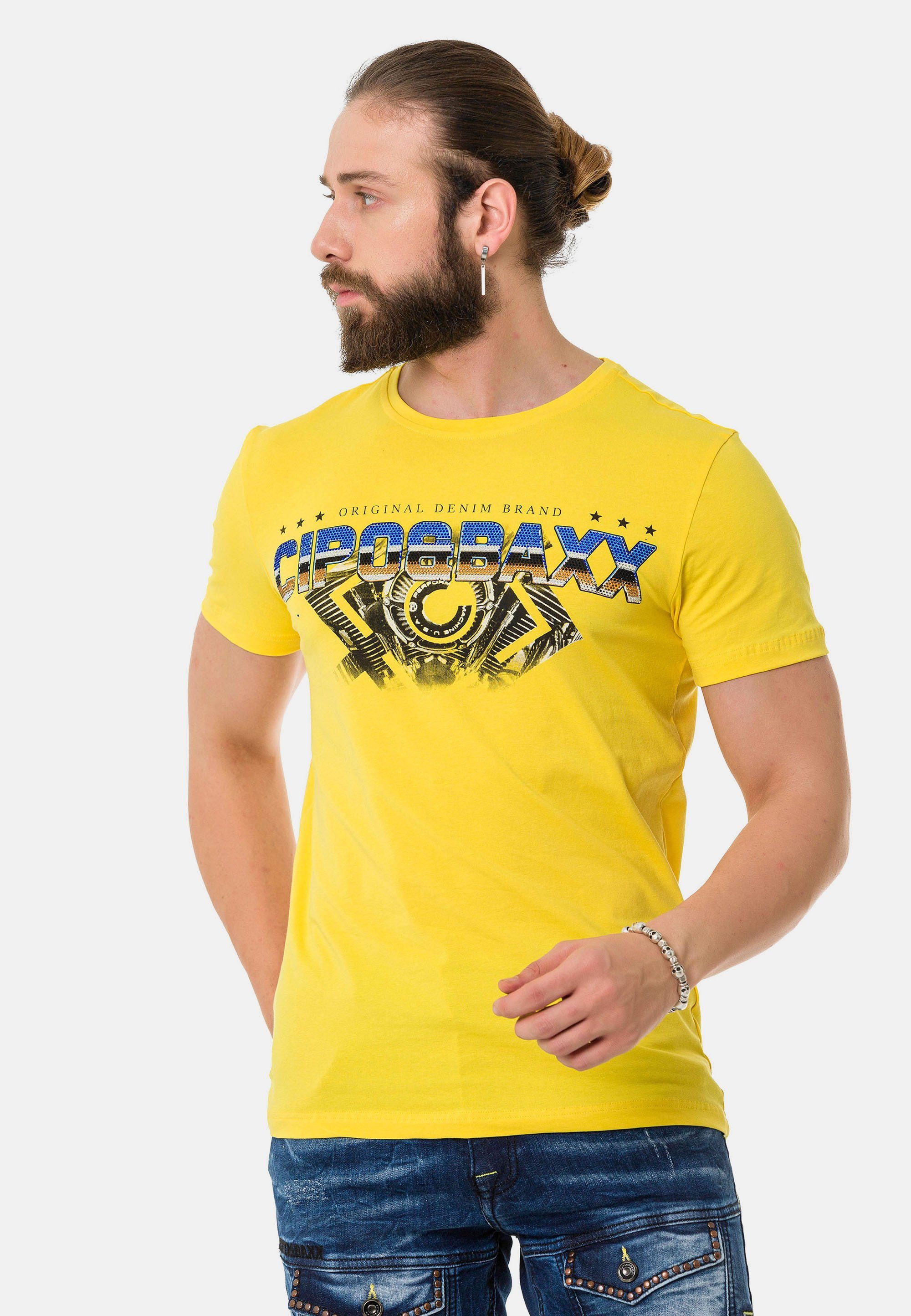 Cipo & Baxx T-Shirt mit trendigem Marken-Schriftzug gelb