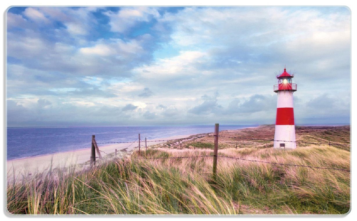 Wallario Frühstücksbrett Leuchtturm am Strand von Sylt, ESG-Sicherheitsglas, (inkl. rutschfester Gummifüße 4mm, 1-St), 14x23cm | Frühstücksbrettchen