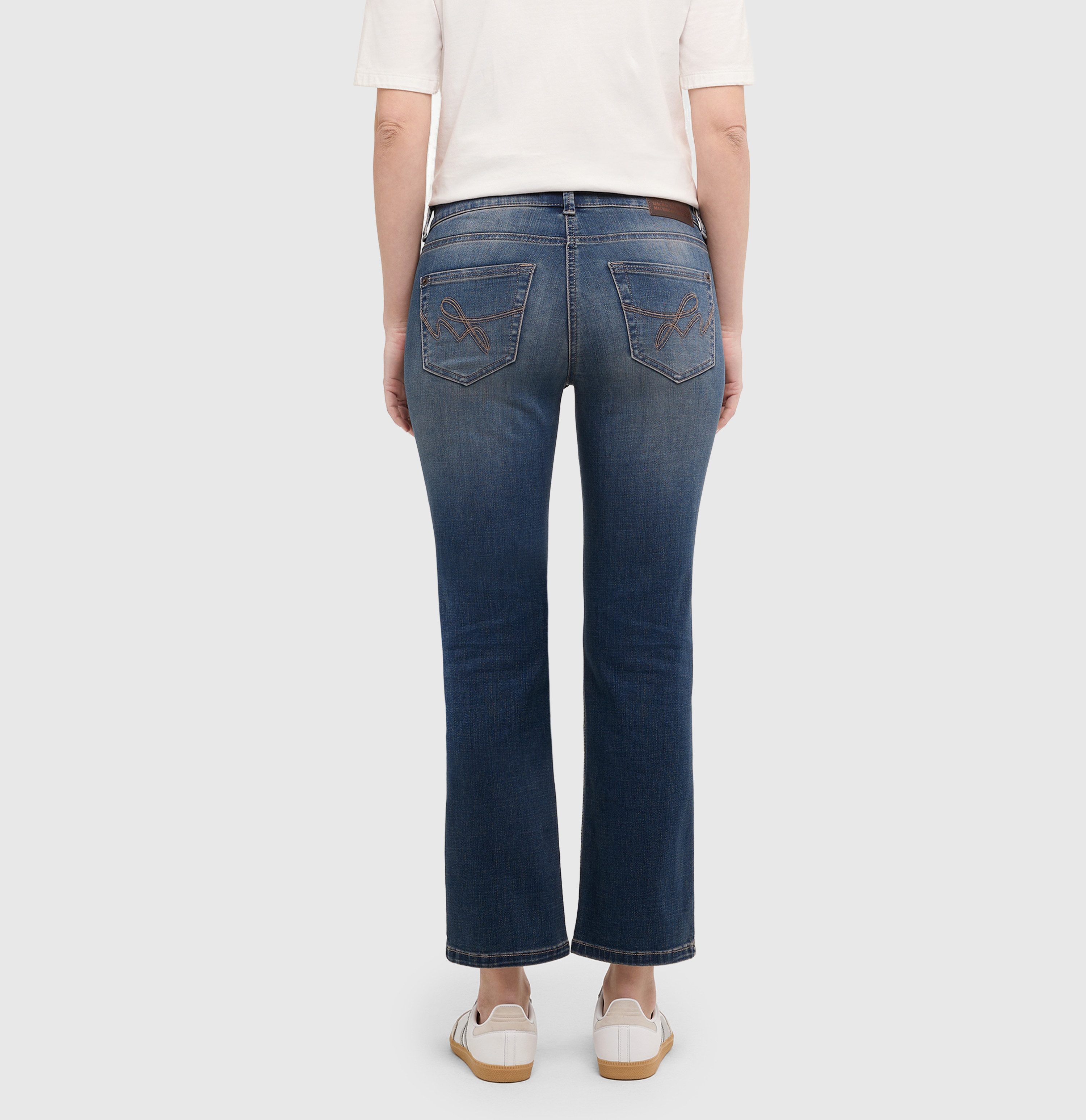 MAC Slim-fit-Jeans CARRIE straight Atmungsaktiver Ganzjahres-Denim