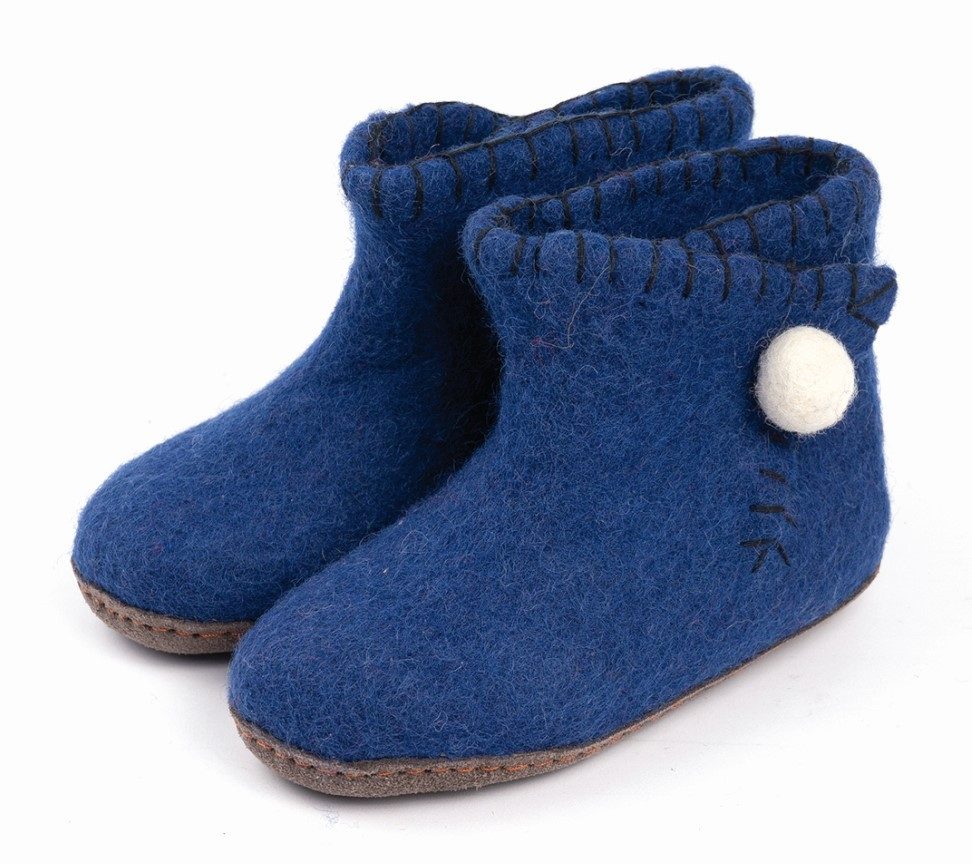 Filz-Stiefelchen "Pata", Größe 27, Handmade Plüsch Hausschuhe