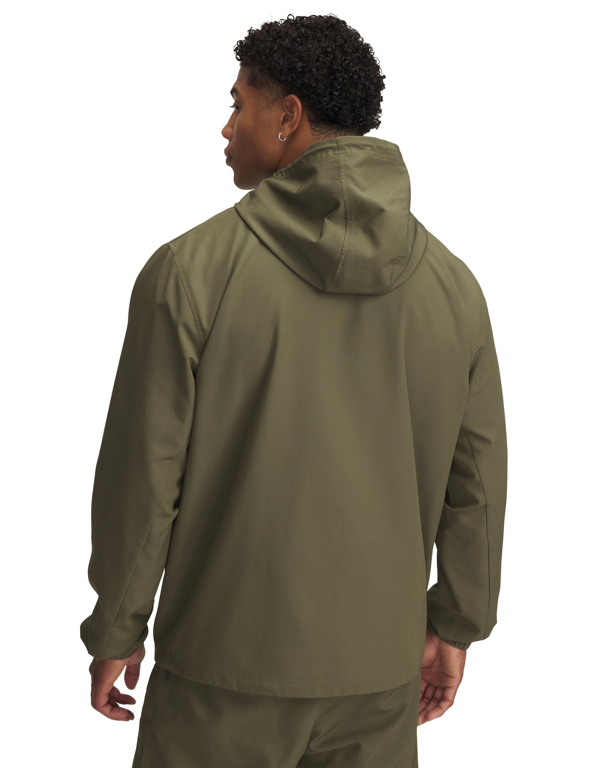 Under Armour® Windbreaker UA RIVAL WVN WINDBREAKER windabweisend, aus Polyester, mit Reißverschluss, normale Länge