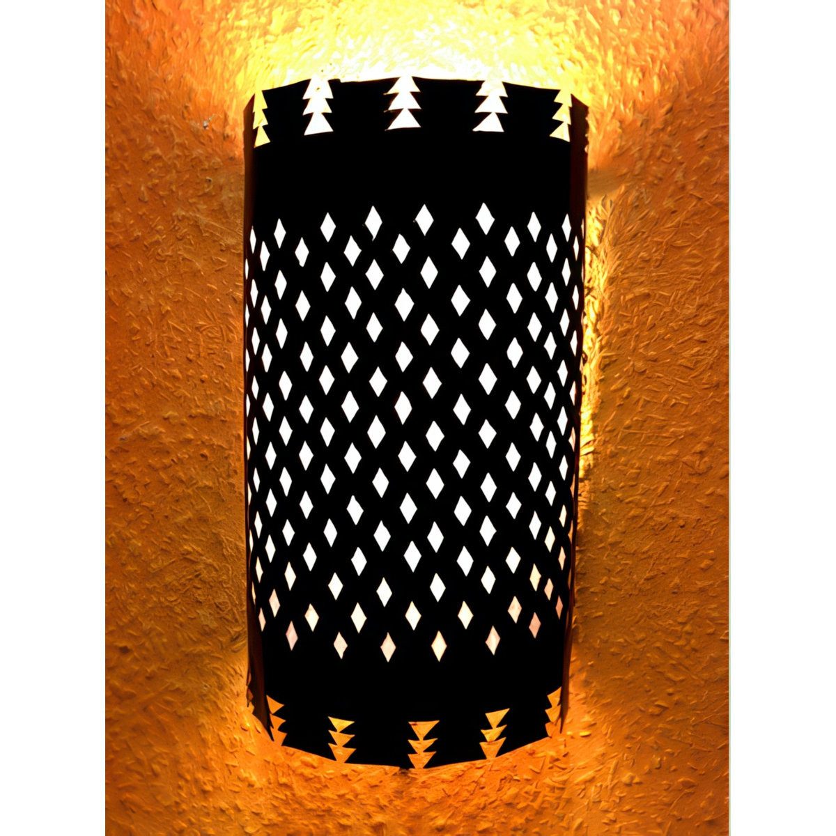 Marrakesch Orient & Mediterran Interior Wandleuchte Mediterrane Wandleuchte Azrou handgemacht aus Metall in Schwarz 27 cm, Handarbeit