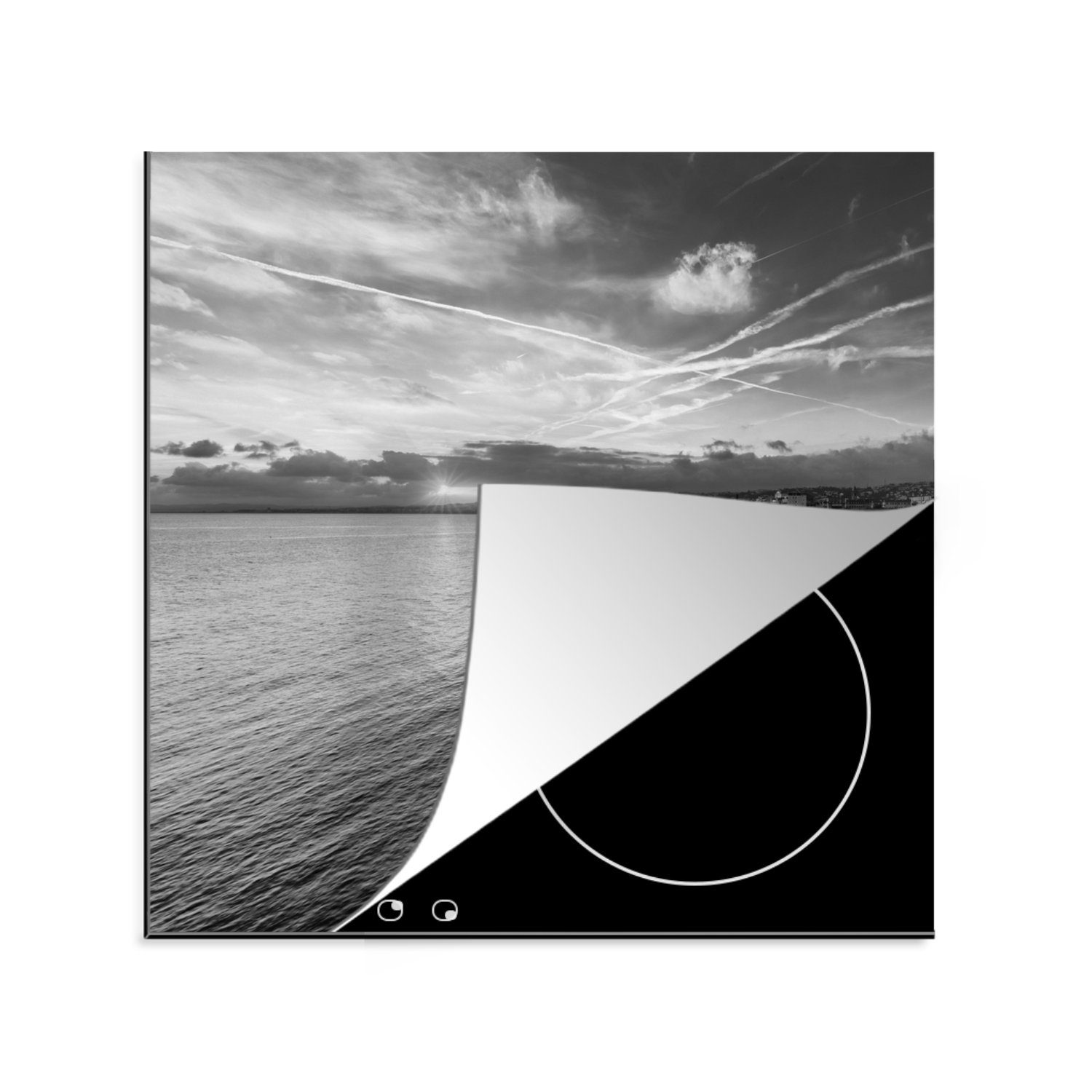MuchoWow Herdblende-/Abdeckplatte Frankreich - Schwarz - Weiß - Küste, Vinyl, (1 tlg), 78x78 cm, Ceranfeldabdeckung, Arbeitsplatte für küche