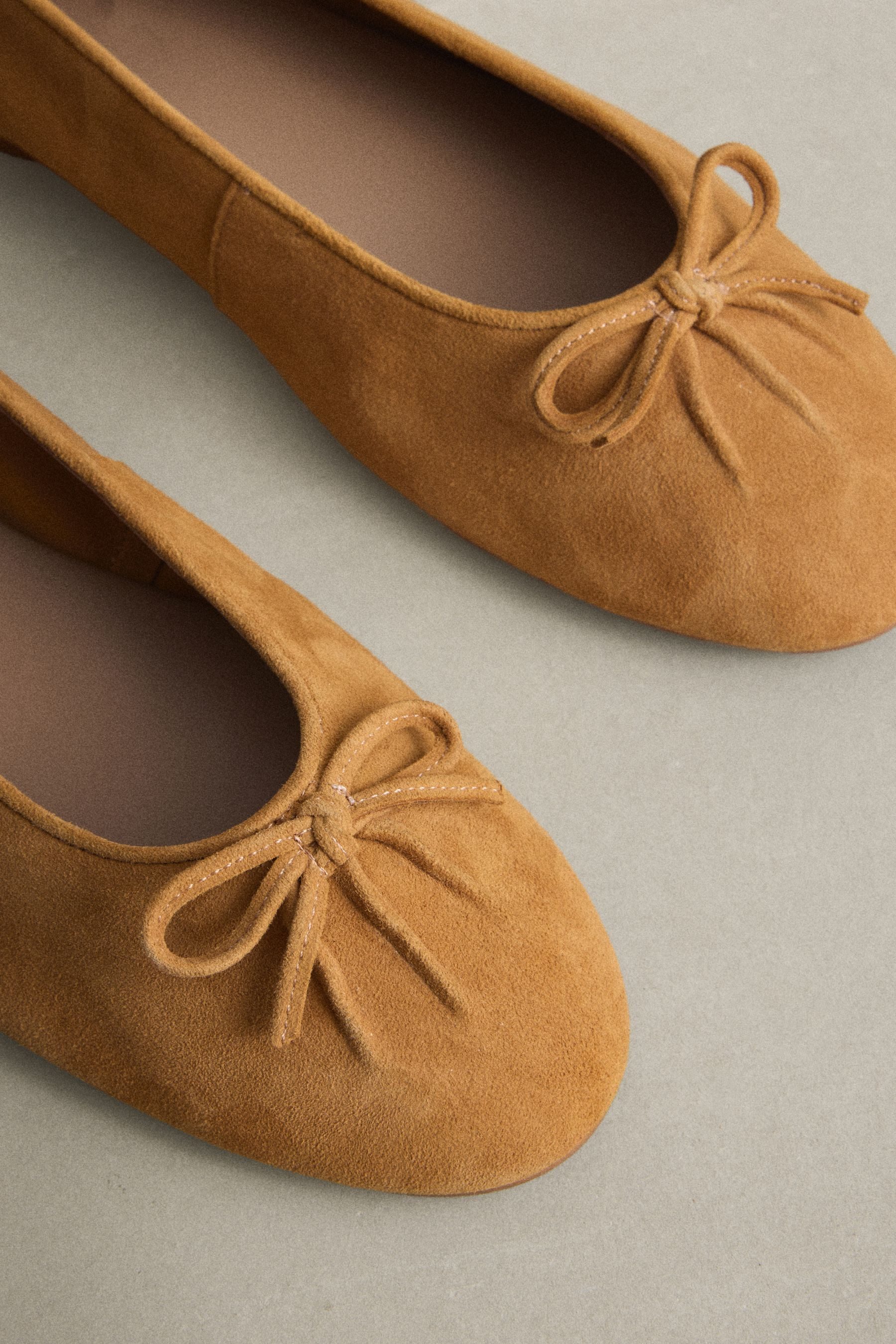 Next N. Premium Ballerinas aus Leder mit Raffung Ballerina (1-tlg)