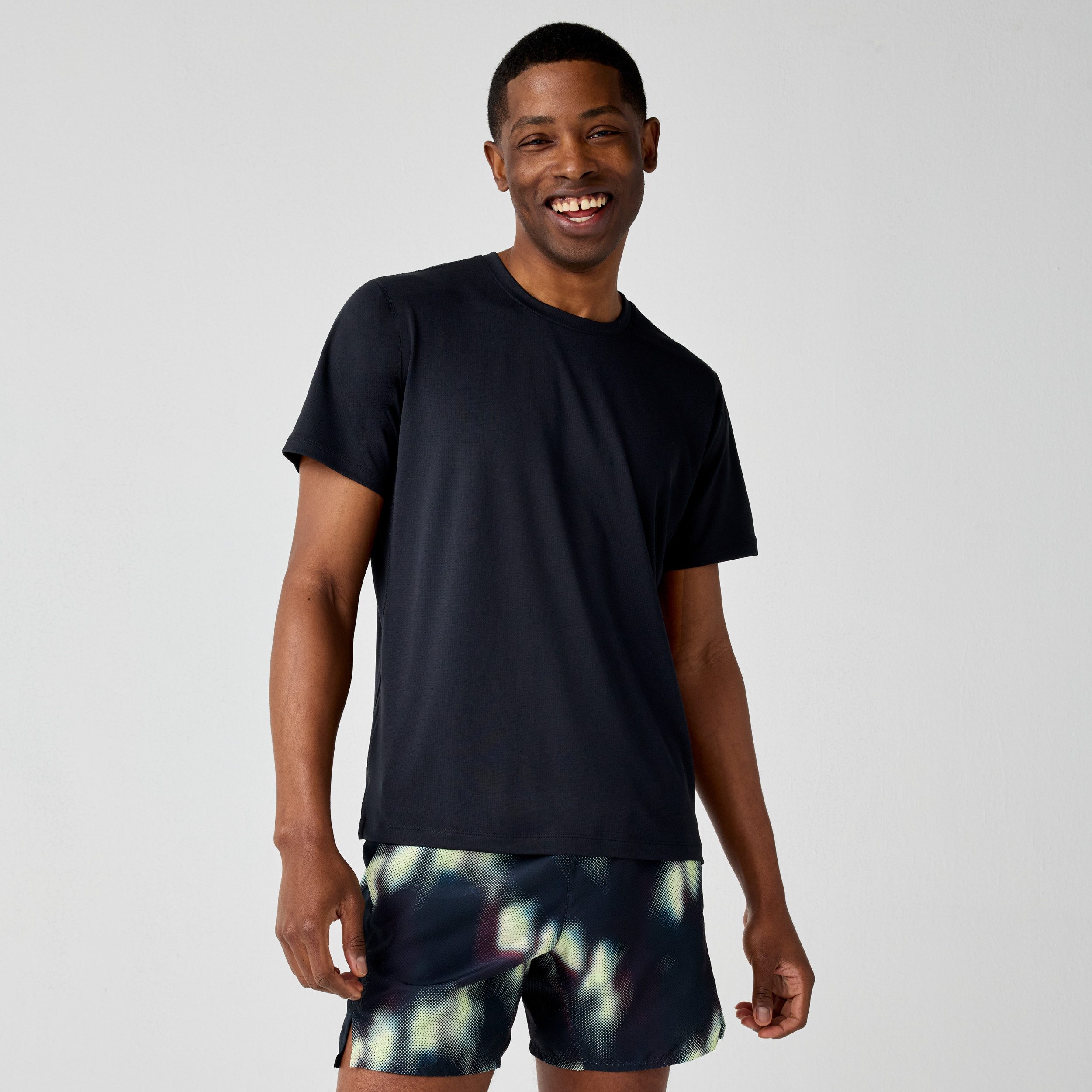 Brooks Shorts Dash Herren Short Sleeve schwarz