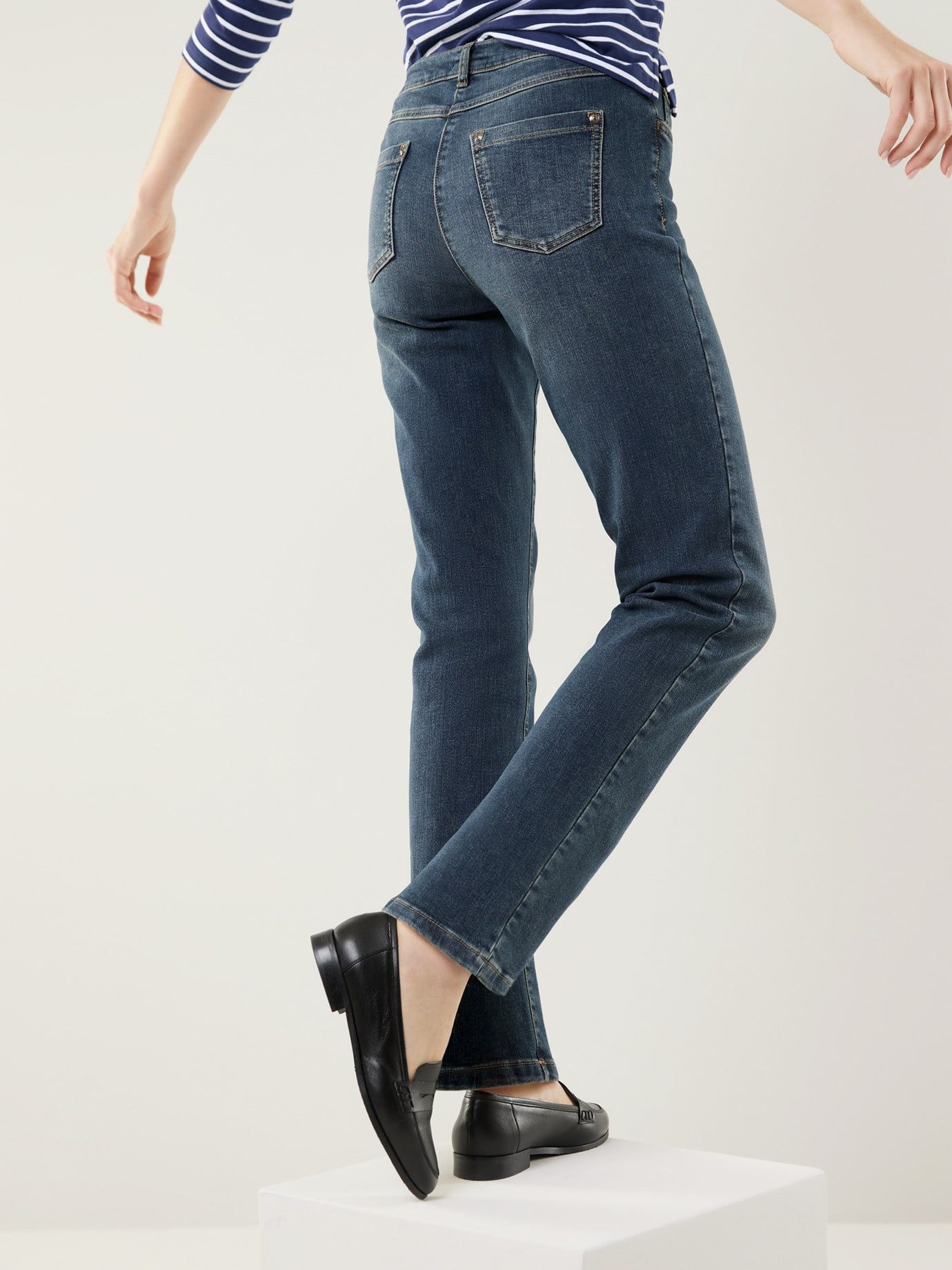 Walbusch Regular-fit-Jeans Damen Husky-Jeans Regular Fit cashmereweicher Flausch Flex-Bund, innen auf links gewaschen, wärmend, waschmaschinenfest