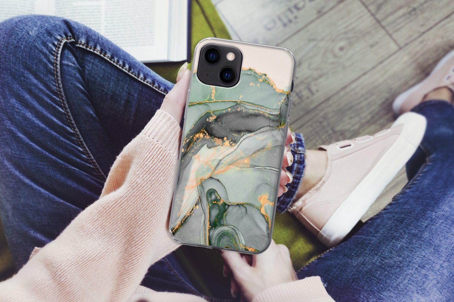 MuchoWow Handyhülle für Apple iPhone 13 Gold - Marmor - Grün - Luxus - Glitzer - Marmoropt, Smartphone-Bumper, Print, Handy Schutzhülle Dünn