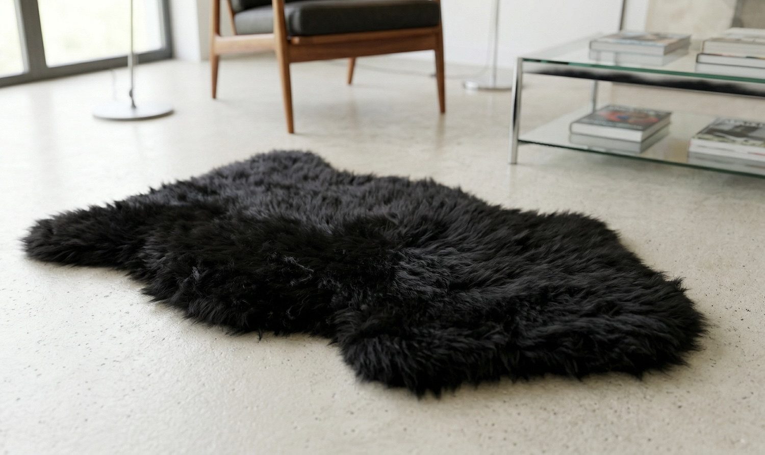 KUHFELL online & NOMAD Fellteppich Eches Lammfell Teppich Läufer Schaffell in Schwarz Grau Weiß Taupe, Atmungsaktiv, Feuchtigkeitsregulierend, Antibakteriell