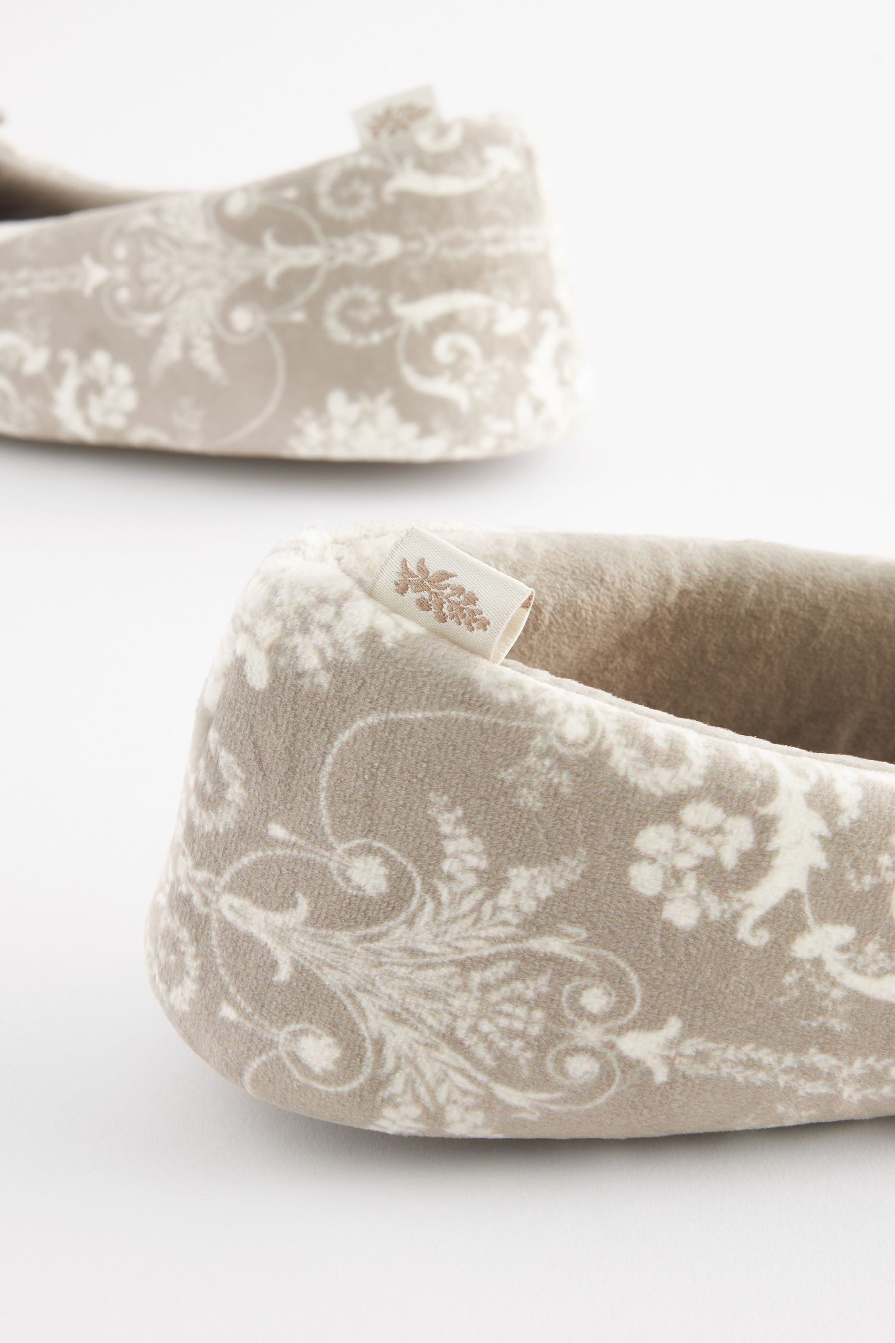 LAURA ASHLEY Laura Ashley Ballerina-Hausschuhe Hausschuh (1-tlg)