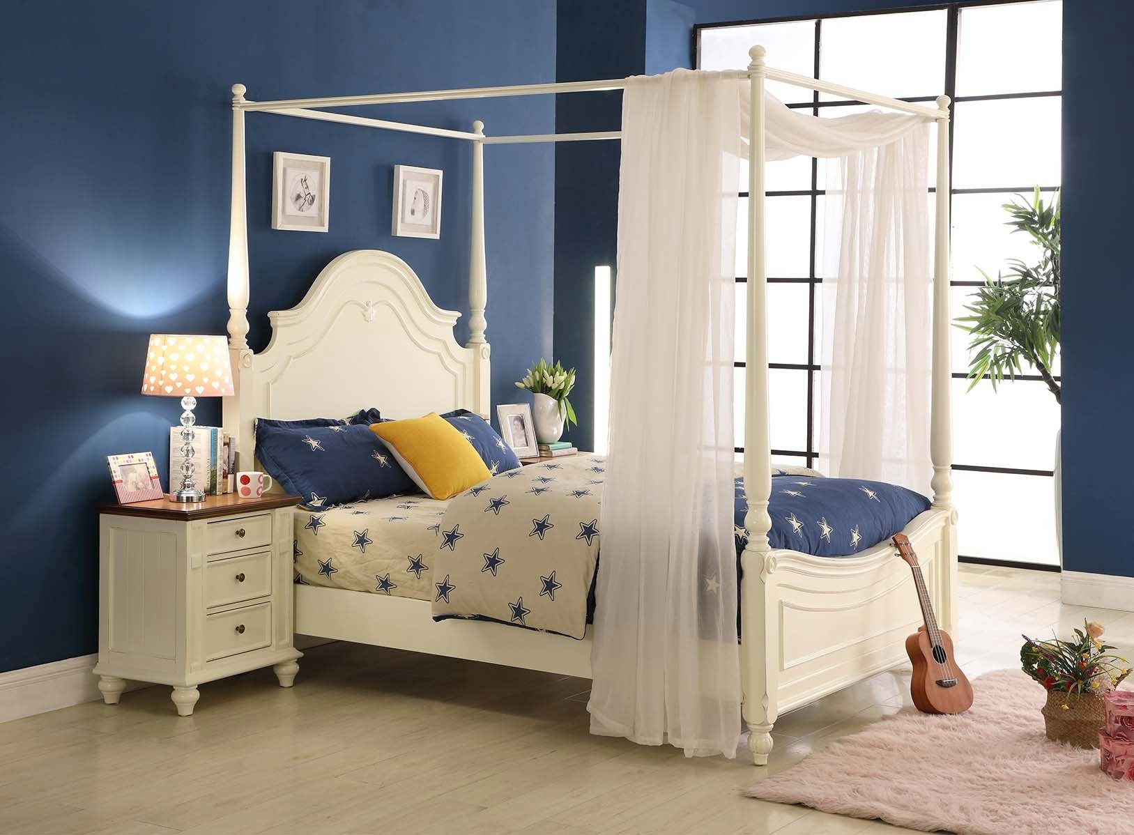JVmoebel Himmelbett Massivholz Bett in Weiß mit klassischem Design für erholsamen Schlaf (1-tlg), Made in Europa