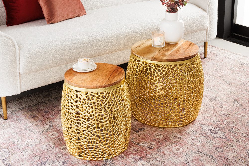 riess-ambiente Couchtisch ABSTRACT LEAF Ø40cm / Ø30cm gold / natur (Set, 2-St), Wohnzimmer · Massivholz · Metall · rund · Handarbeit · Modern Design