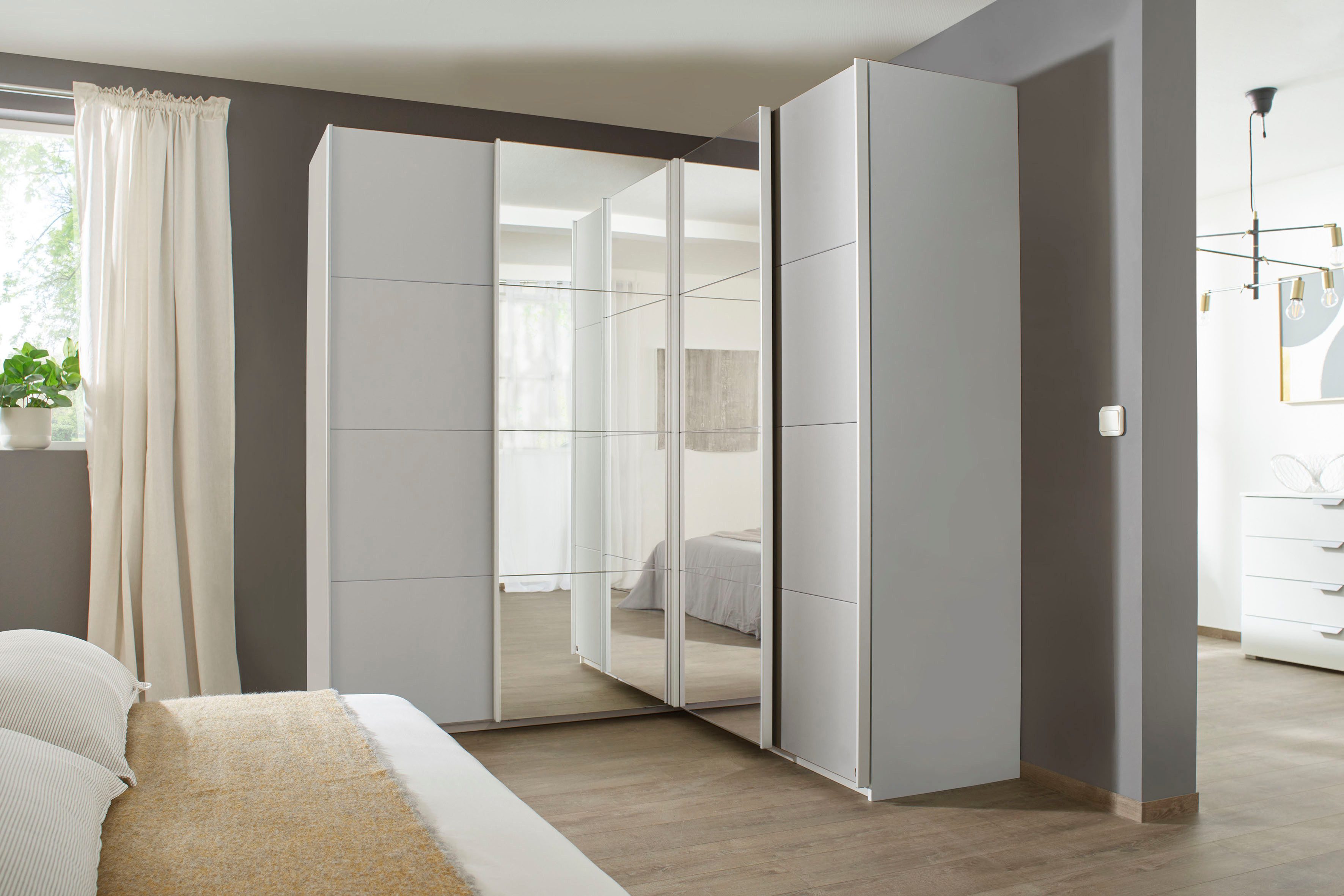 rauch Schwebetürenschrank Schrank Garderobe Eckkleiderschrank QUADRA Front in Dekor/Hochglanz (in den Höhen 210/229 cm, inkl. Soft-Close-Funktion) großer Ecksch – Bild 2 von 5