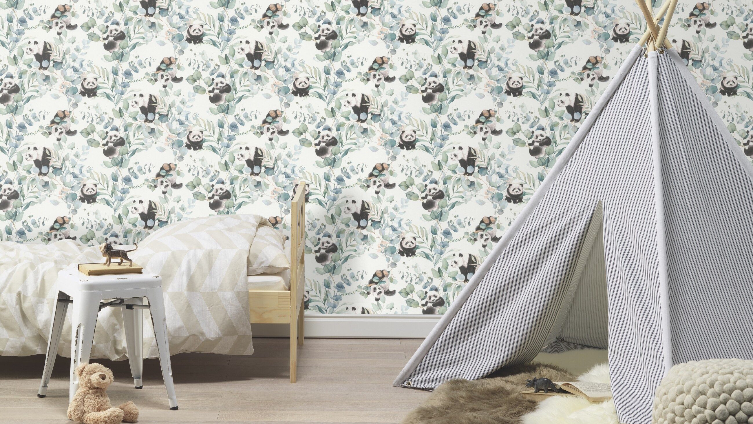 Rasch Vliestapete Panda-Motiv Weiß Creme Schwarz Grün, Fotodruck, (1 Rolle, 1 St., Kollektion 'Kids World II' - 10,05 m x 0,53 m), gute Lichtbeständigkeit, feucht abwischbar, restlos abziehbar