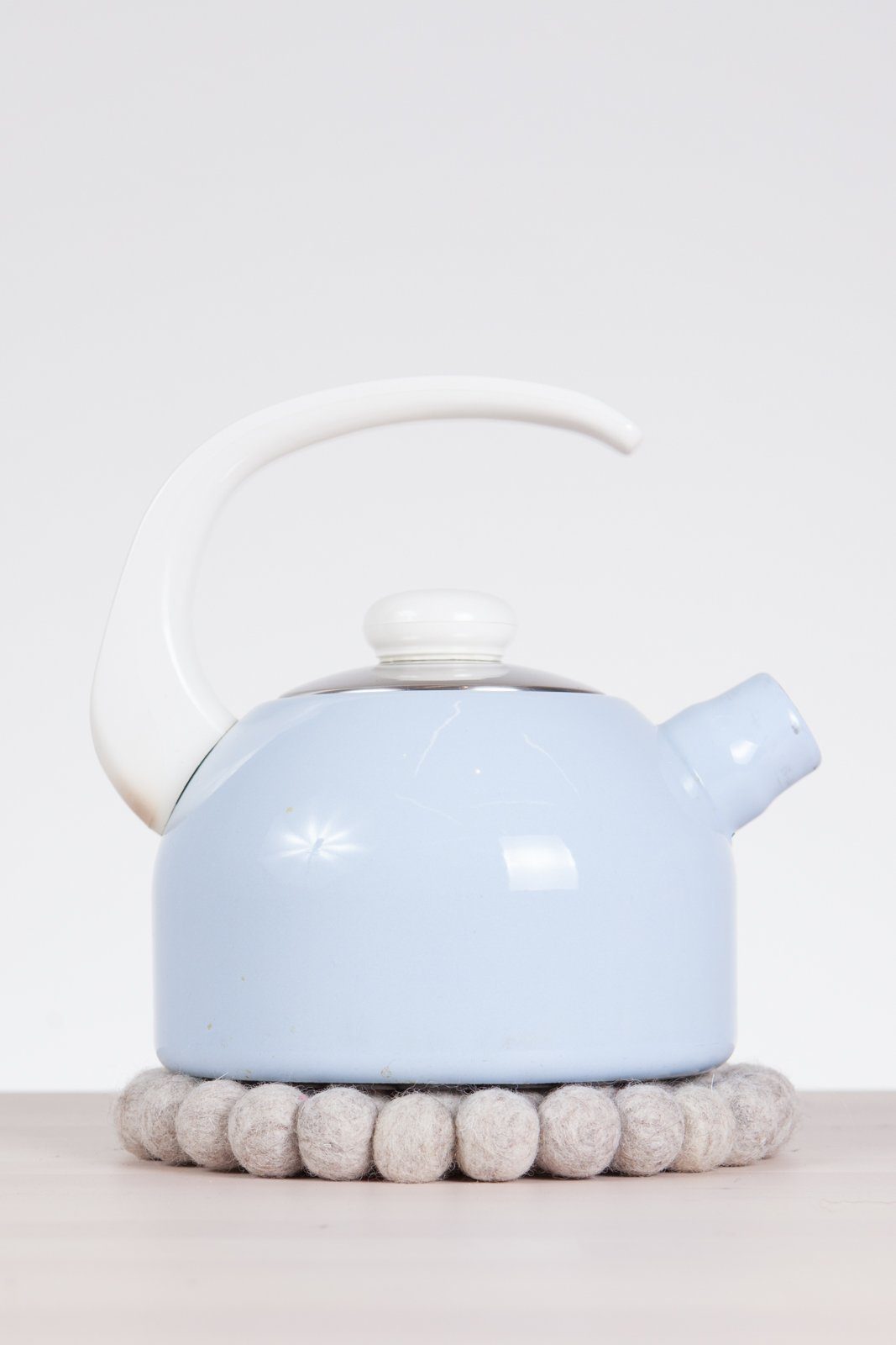 myfelt Topfuntersetzer Filzkugel Topfuntersetzer ⌀ 20 cm, Zubehör für Pfannen, Töpfe, Küchentisch, Auflaufformen, 100 % reine Schurwolle, hitzebeständig