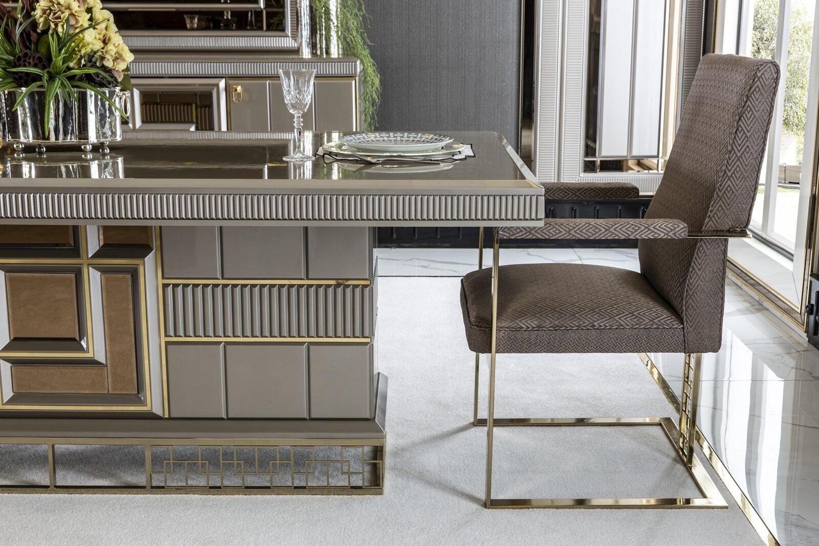 Stühle Design Esszimmerstuhl Modern Grau Stuhl Möbel Luxus JVmoebel Elegantes Schön Esszimmer