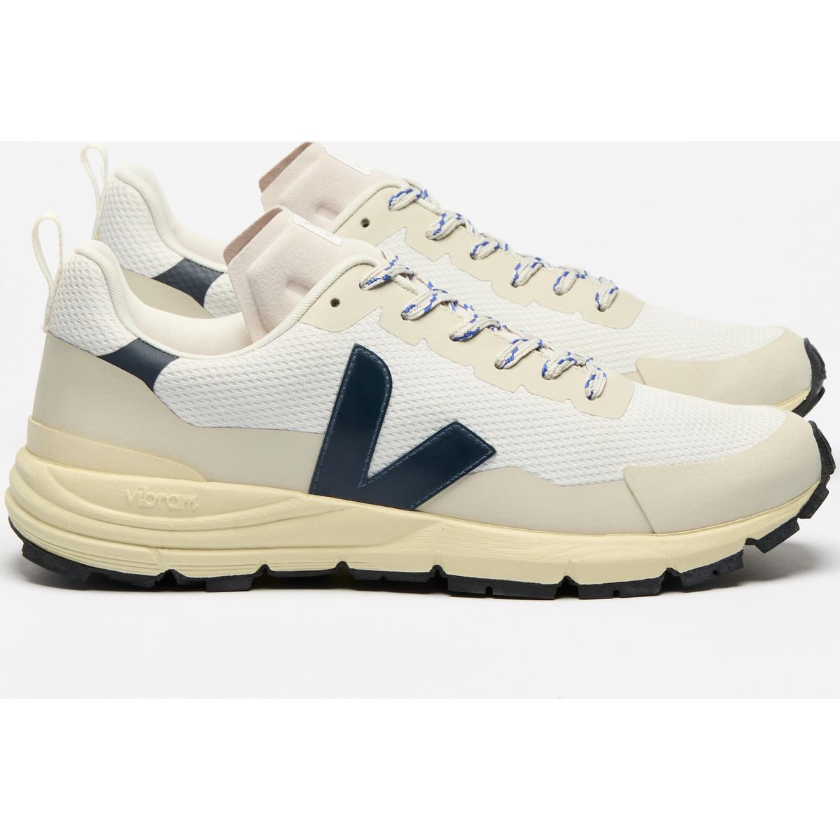 VEJA Dekkan Alveomesh Women Outdoorschuh Nachhaltiger, atmungsaktiver Damen-Sneaker mit recycelten Materialien