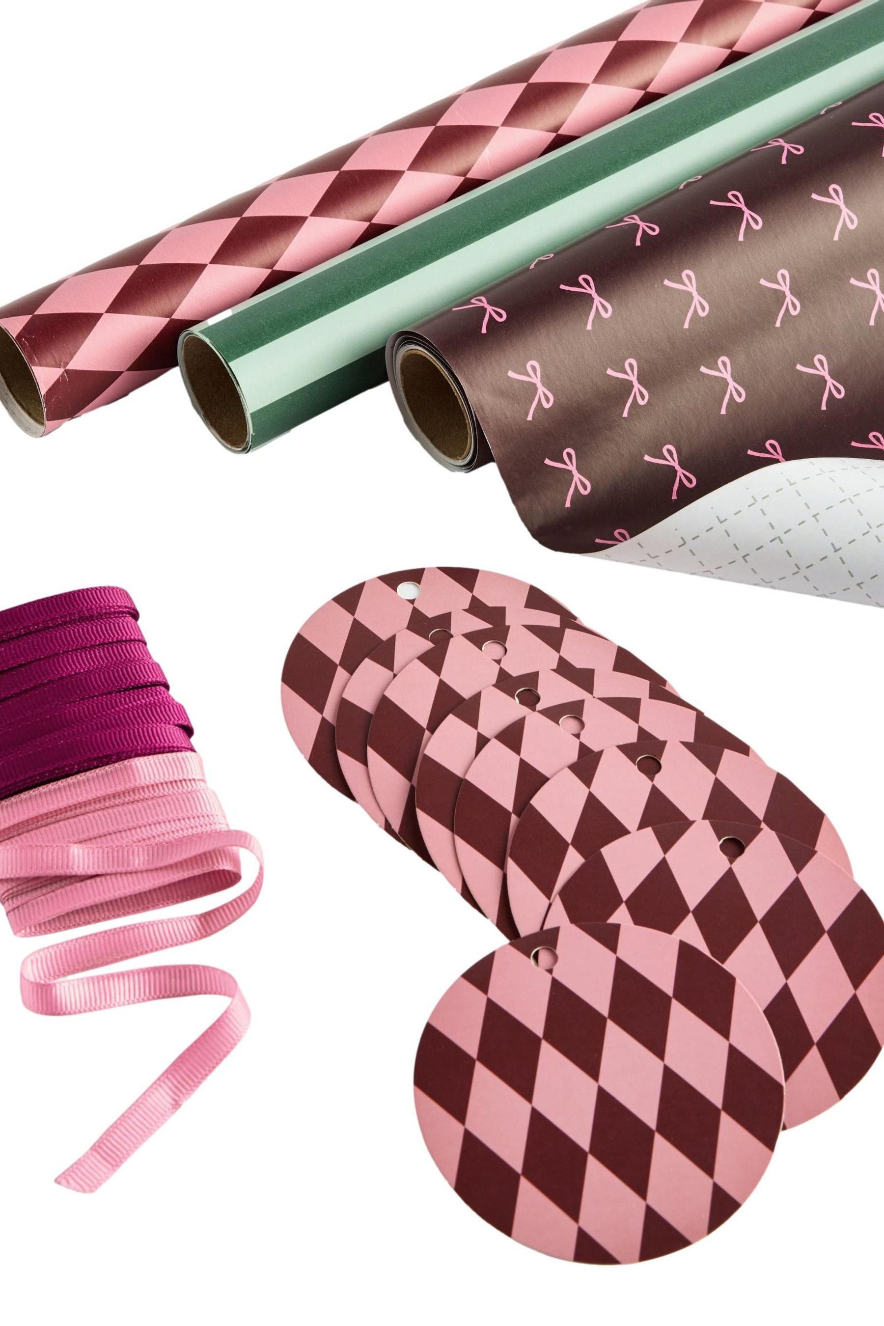 Next Geschenkpapier 3 x Weihnachtspapier (je 3m), Anhänger & Bänder, (3St)