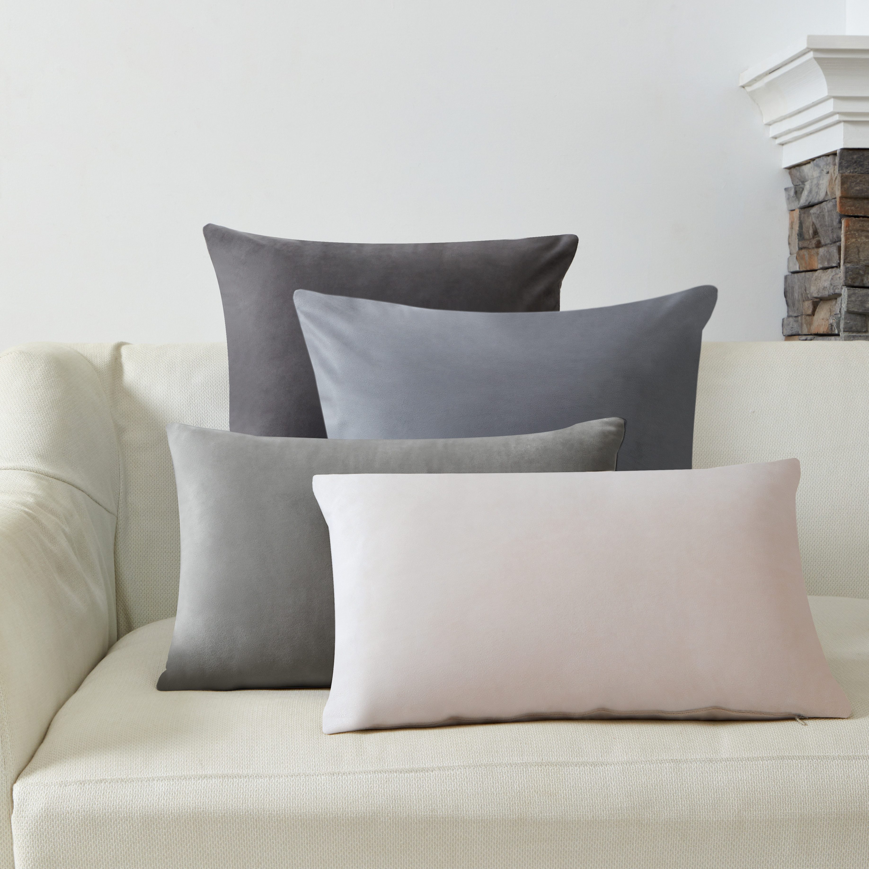 Interior by Hakito Dekokissen 4er Set Kissenbezüge inklusive Füllkissen Set Sami Samt weich, Kissenhülle mit Füllung