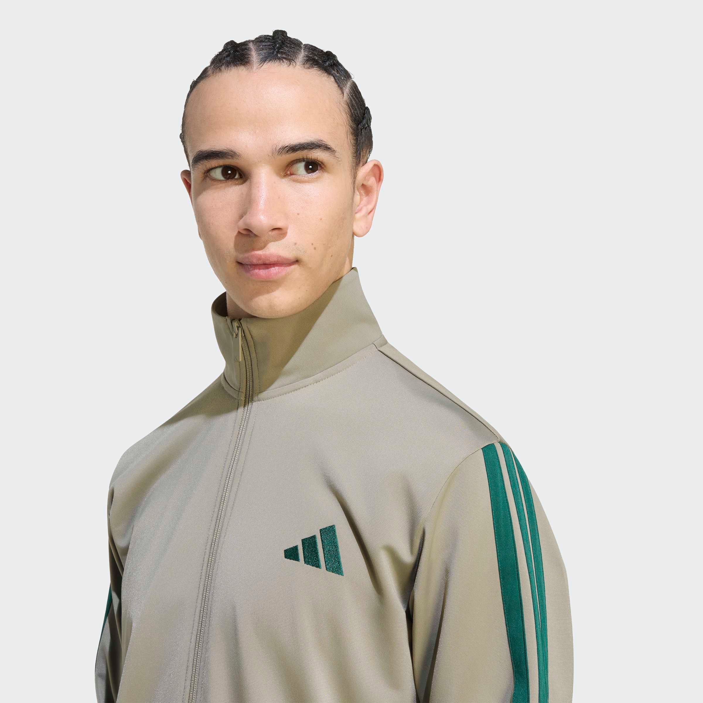 adidas Sportswear Trainingsanzug DAYREADY (2-tlg), für Laufen und sportliche Aktivitäten, zweiteiliges Set – Bild 5 von 5