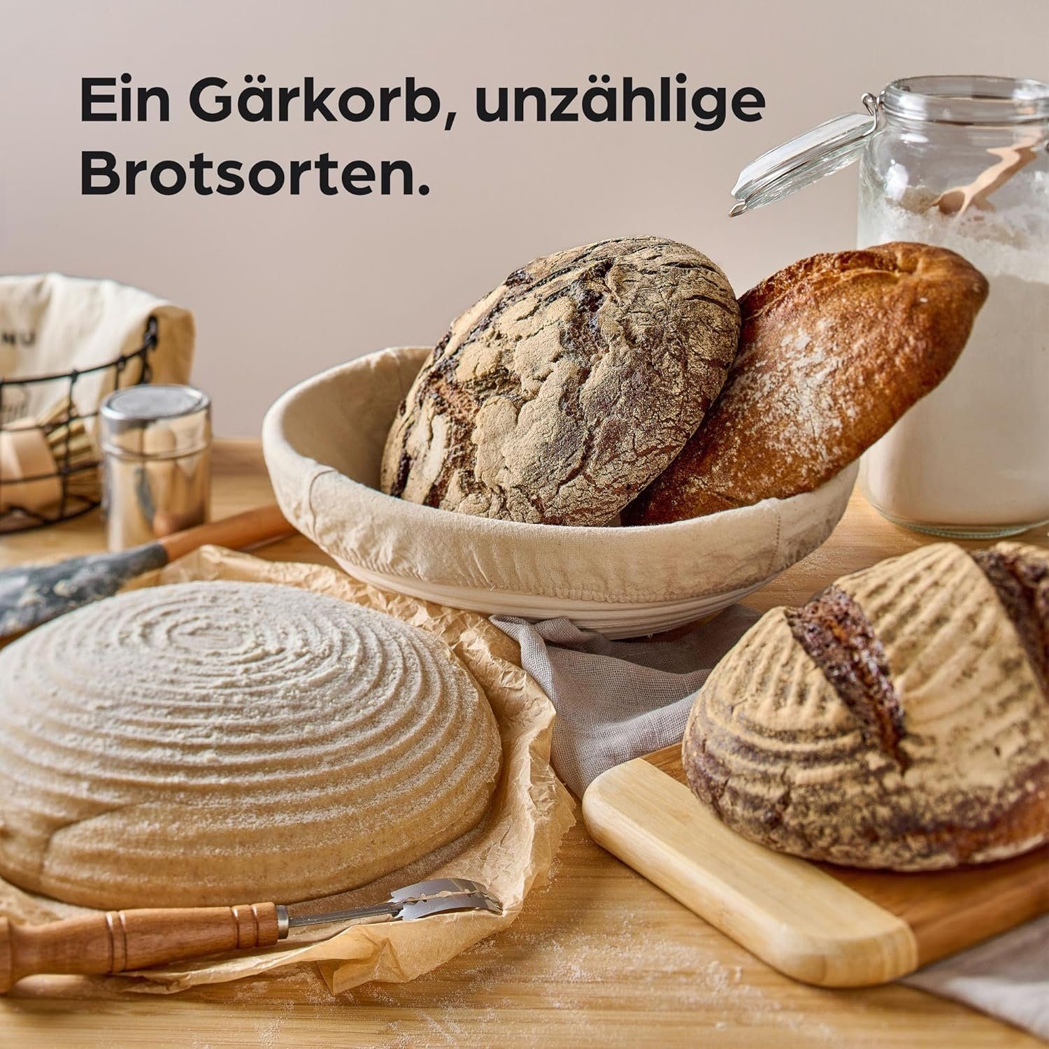 Praknu Gärkorb Gärkorb zum Brotbacken - Aus nachhaltigem Rattan - Rund - 30cm - Set, Aus nachhaltigem Rattan - Geruchsneutral - Mit Backutensilien
