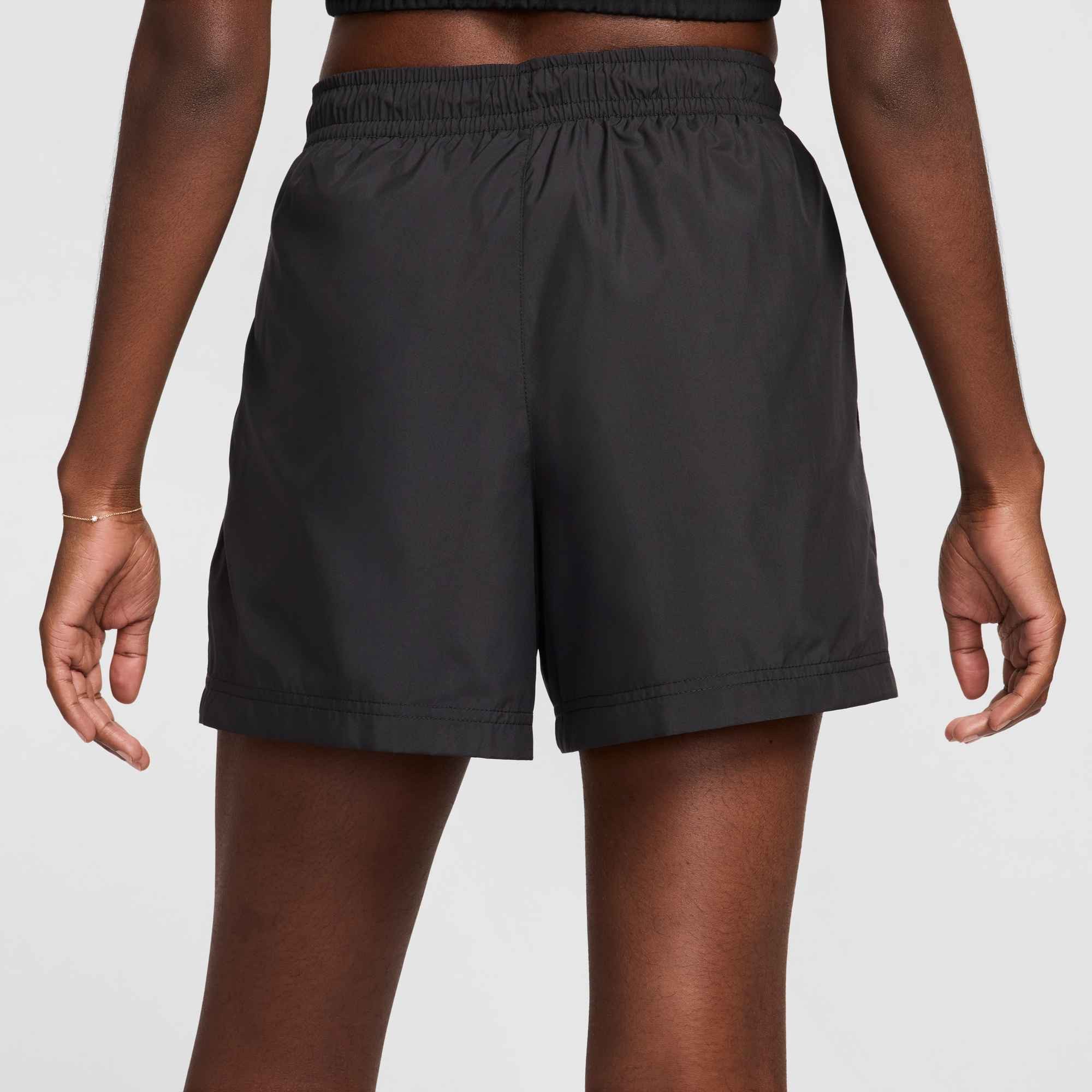 Nike Sportswear Shorts W NSW MR ESSNTL WVN SHORT bequeme Passform, aus Polyester