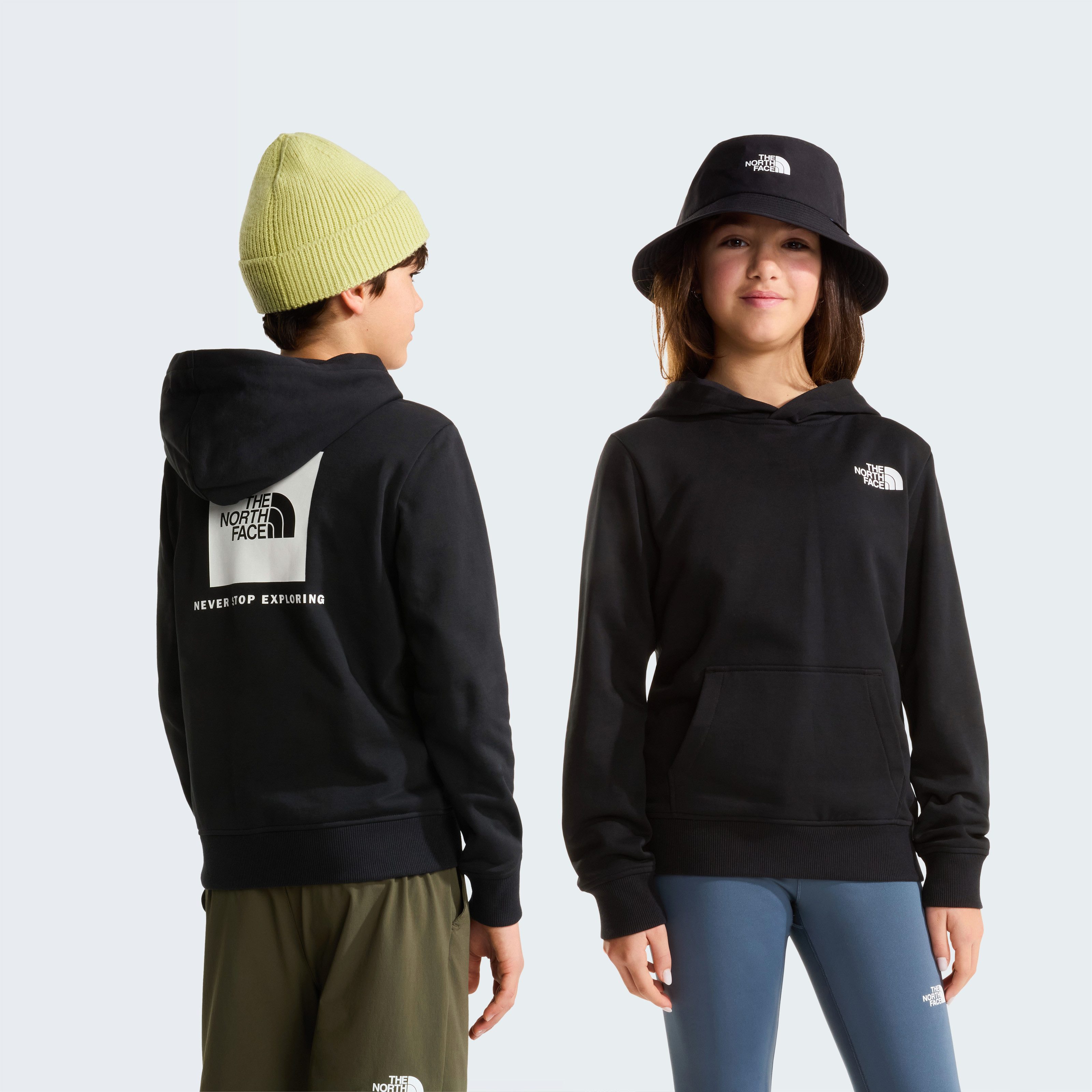 The North Face Kapuzensweatshirt TEEN BOX NSE REGULAR HOODIE mit Logos auf Vorder- und Rückseite, aus Baumwolle, mit Rippbündchen
