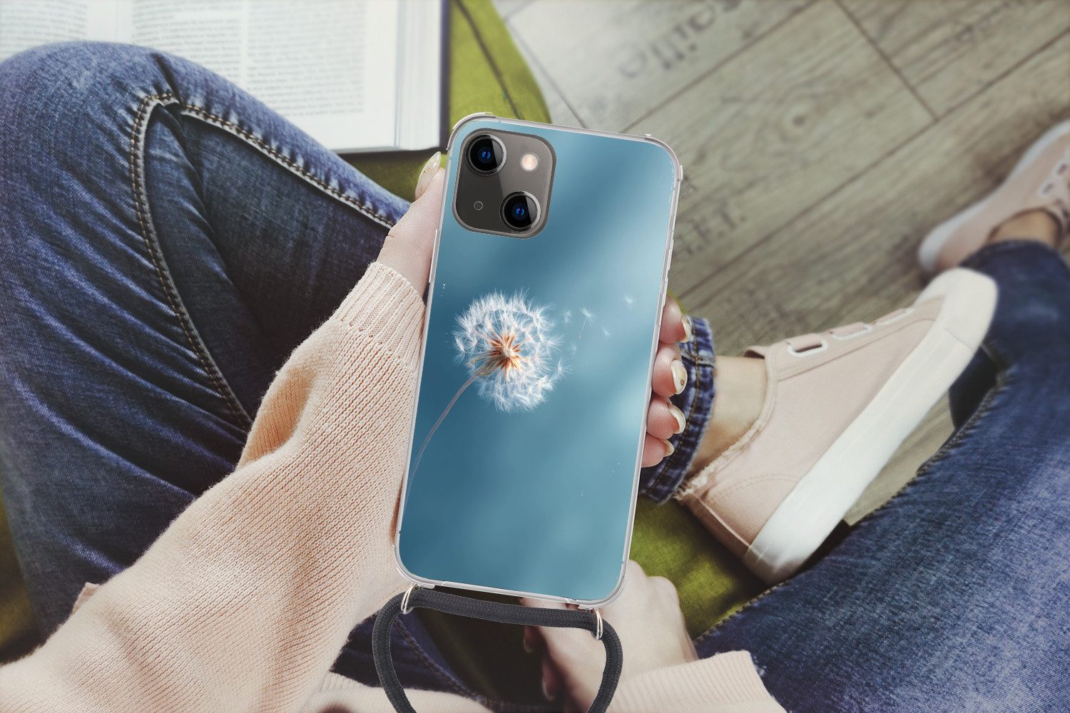 MuchoWow Handyhülle für Apple iPhone 13 Mini Löwenzahn - Wind - Blau, Tragbare Handyhüllen mit Kette zum umhängen, Handykette Handyband