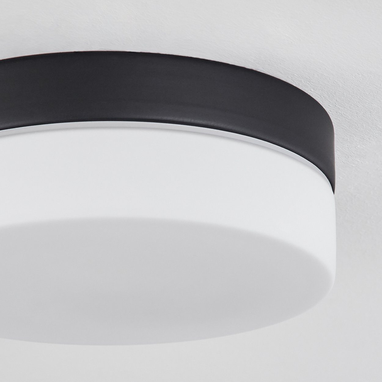 Deckenlampe, »Sospirold« IP44 ohne runde Leuchtmittel, Deckenleuchte hofstein in Aluminium/Glas aus E27, Schwarz/Weiß,
